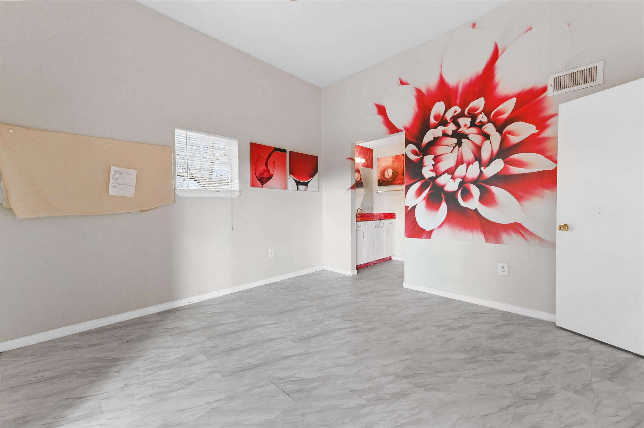 PALM LAKE - Residential