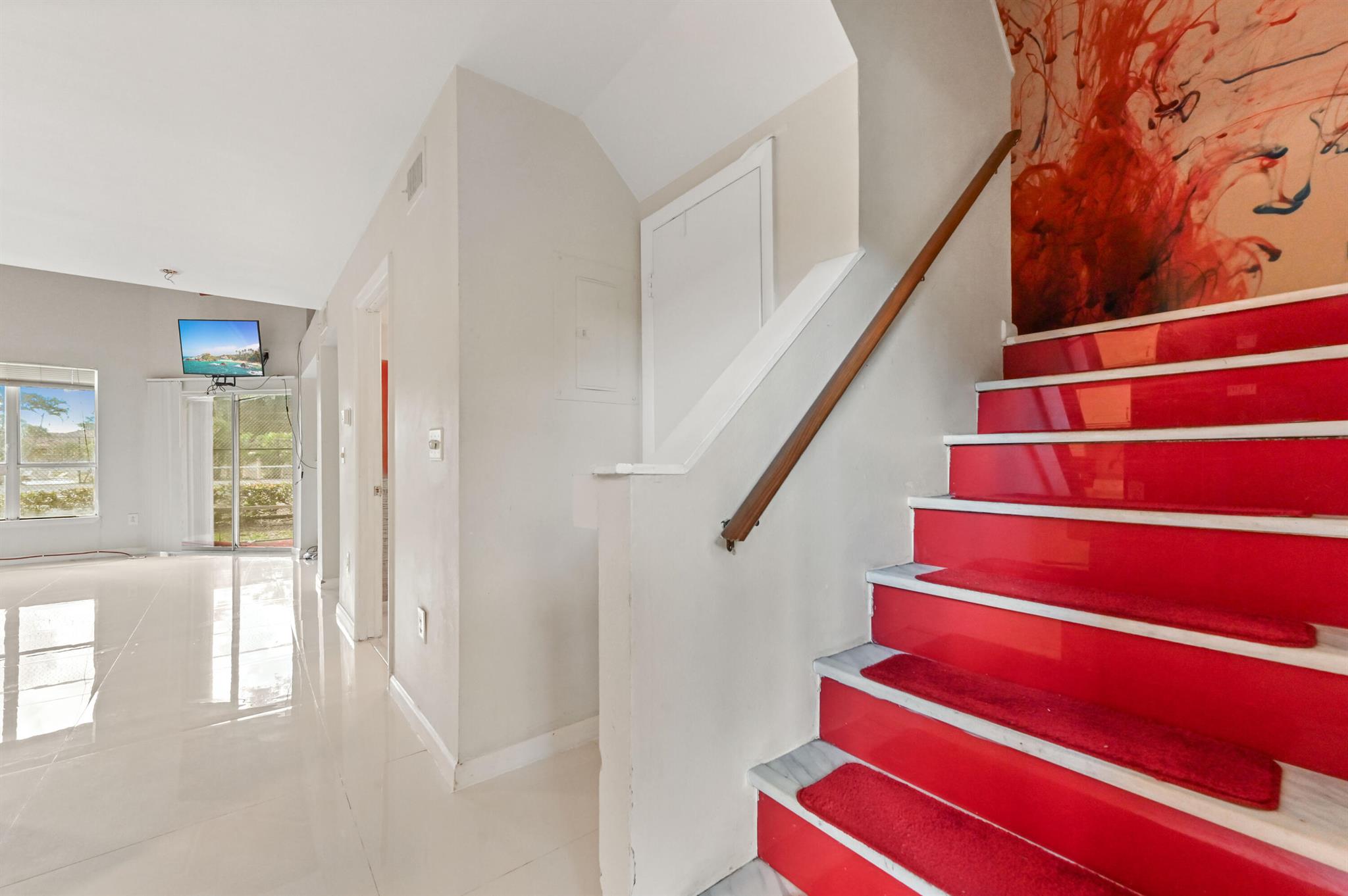 PALM LAKE - Residential