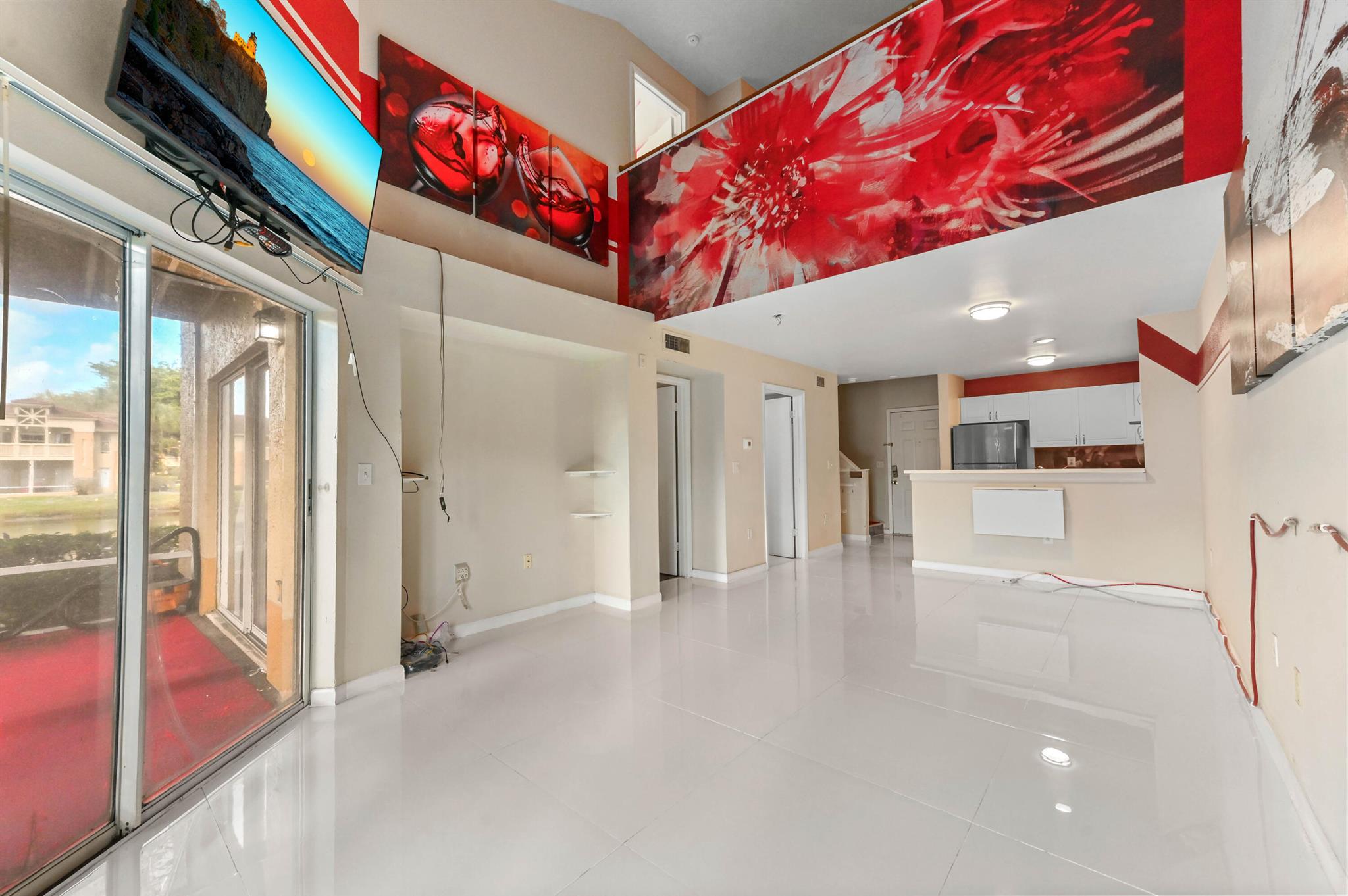 PALM LAKE - Residential