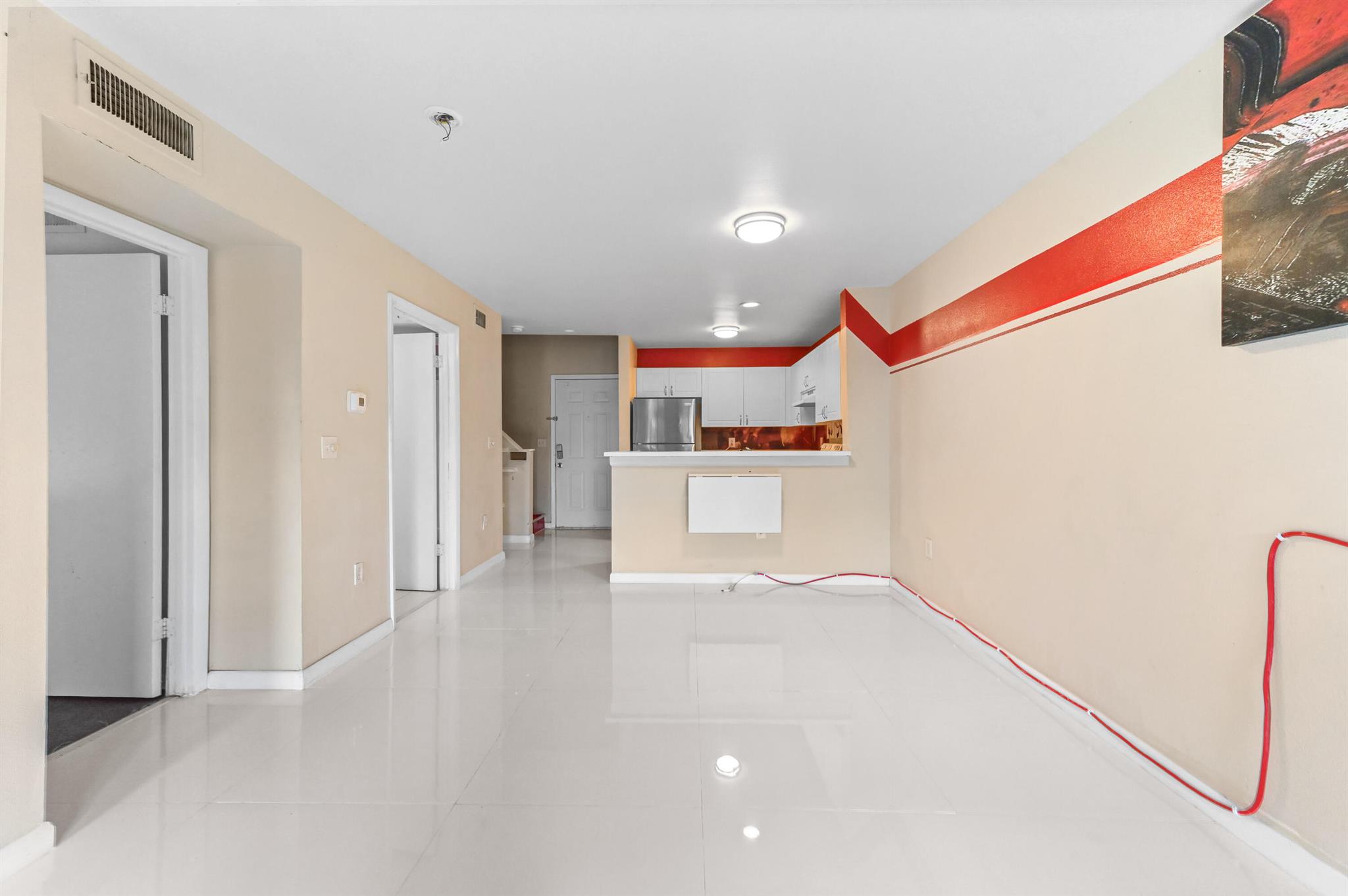 PALM LAKE - Residential