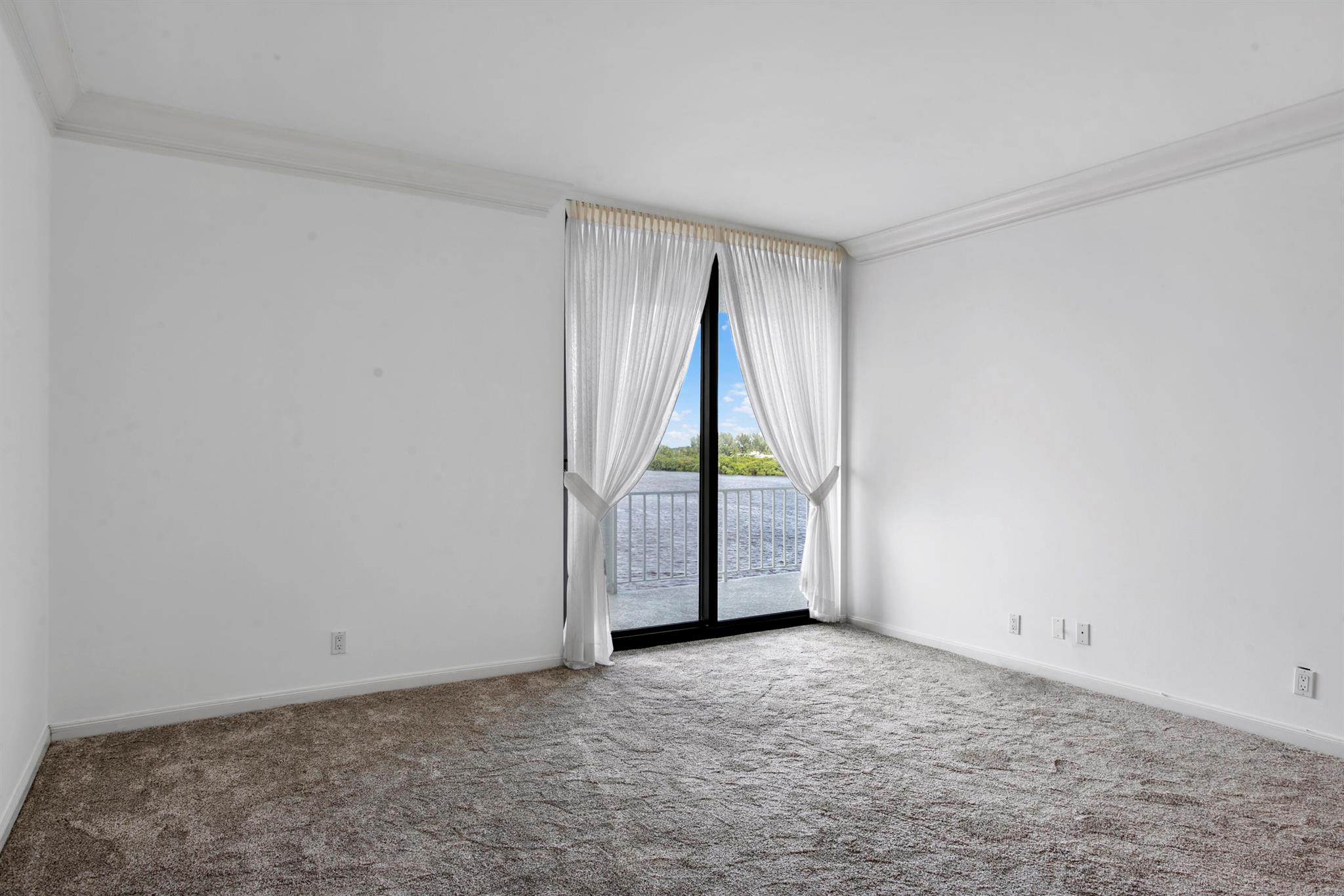 TOWER VALLANDRY IBIS ISLE - Residential