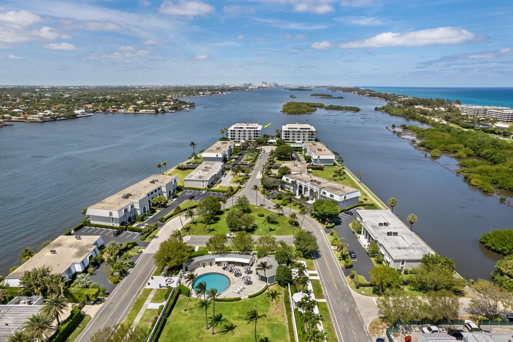 TOWER VALLANDRY IBIS ISLE - Residential