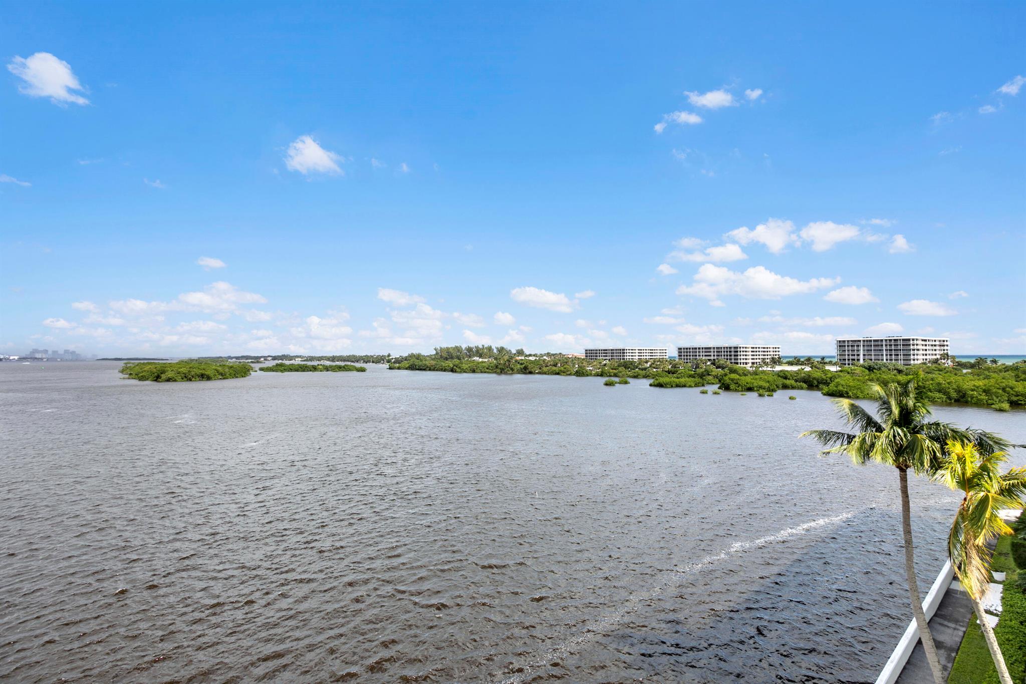 TOWER VALLANDRY IBIS ISLE - Residential