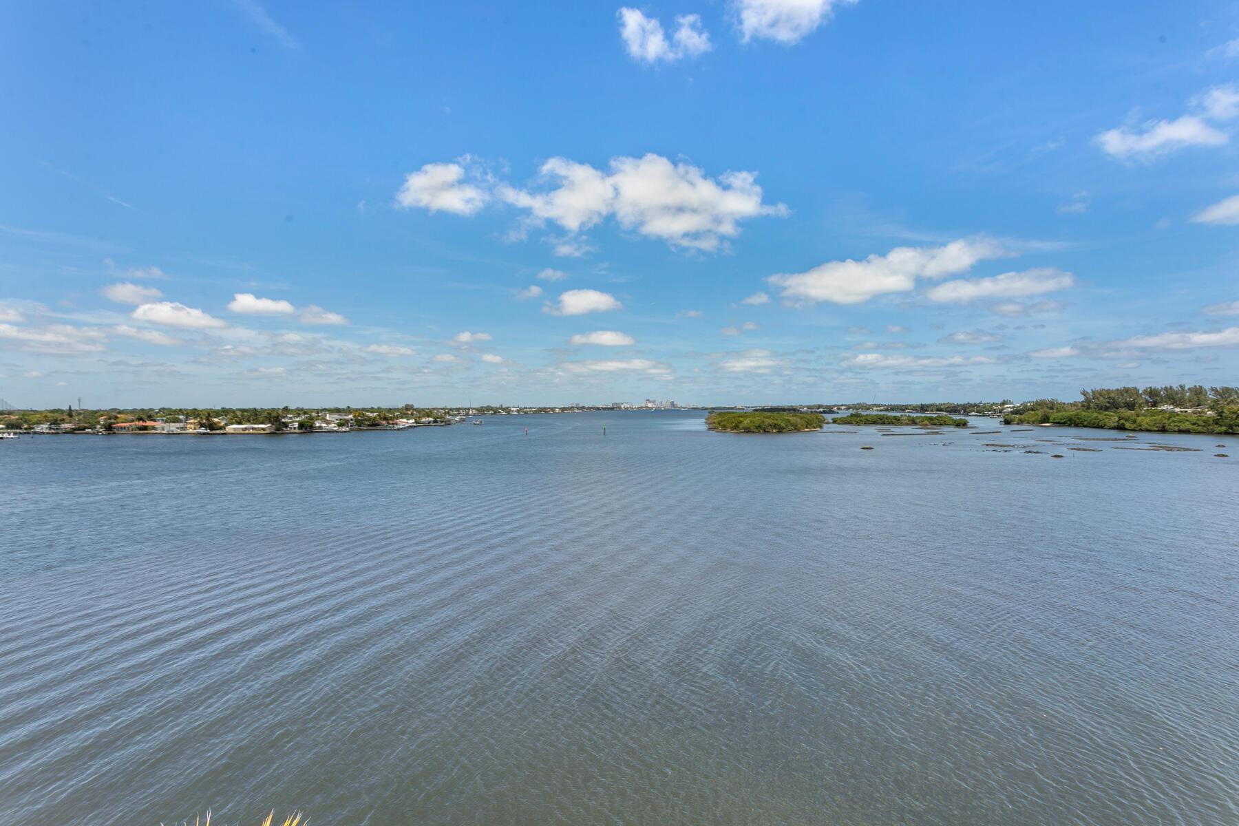 TOWER VALLANDRY IBIS ISLE - Residential