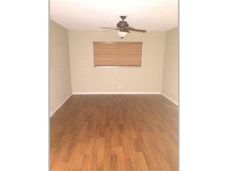 Garden Lakes of Inverrary - Residential