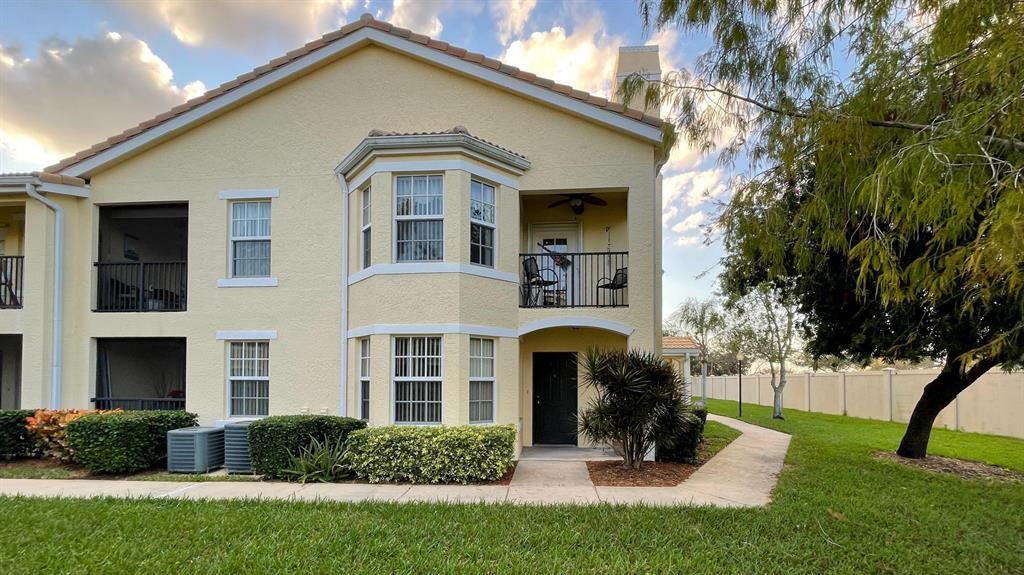 Photo of 152 SW Peacock Boulevard Blvd #27-202, Port St Lucie, FL 34986 (MLS # R10784123)