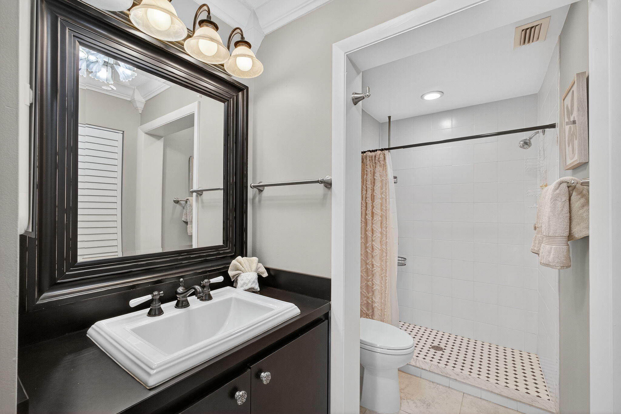 PINE CREST CONDO - Residential Lease