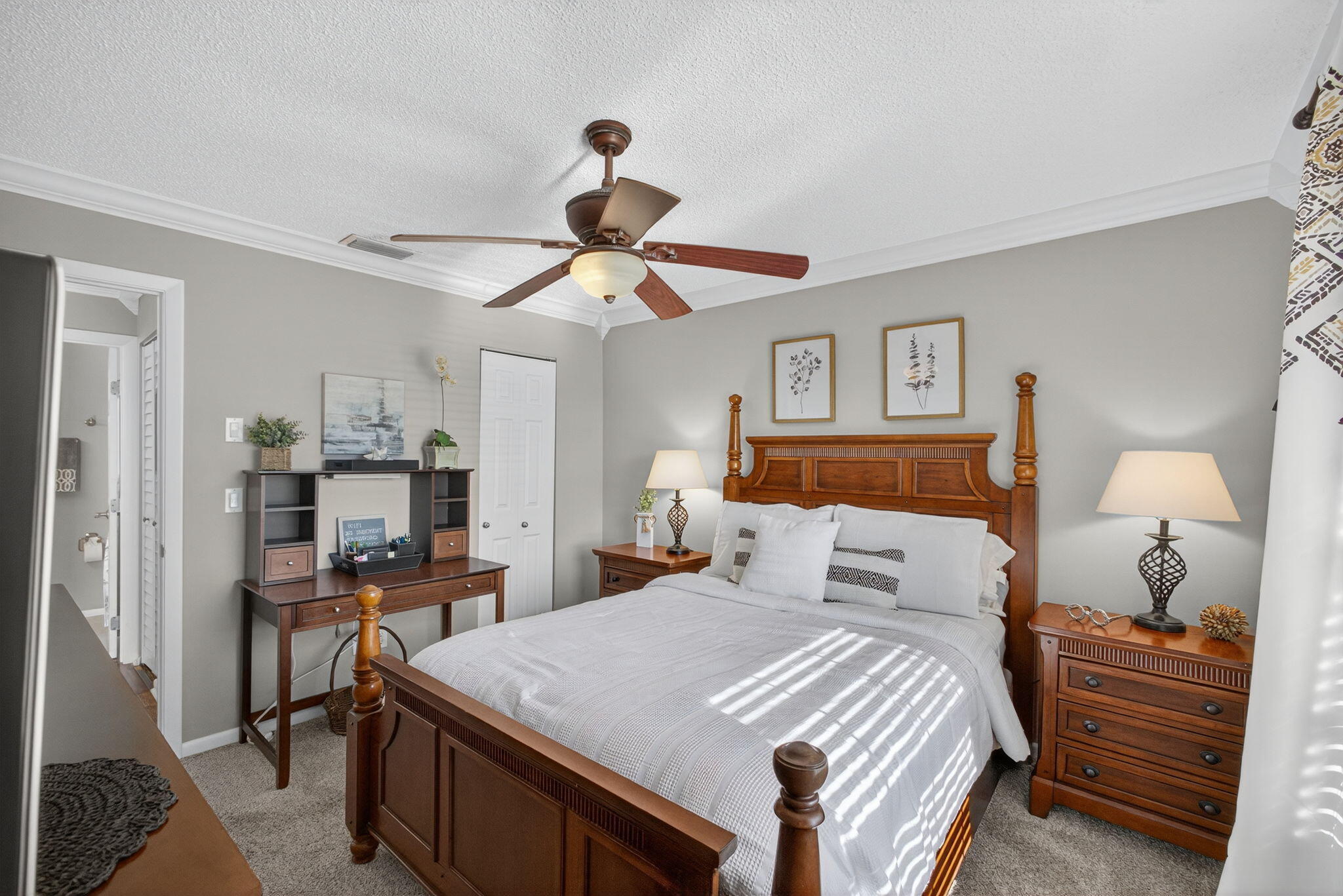 PINE CREST CONDO - Residential Lease