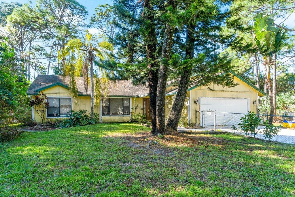 Photo of 14070 75th Lane N, Loxahatchee, FL 33470 (MLS # R10962250)