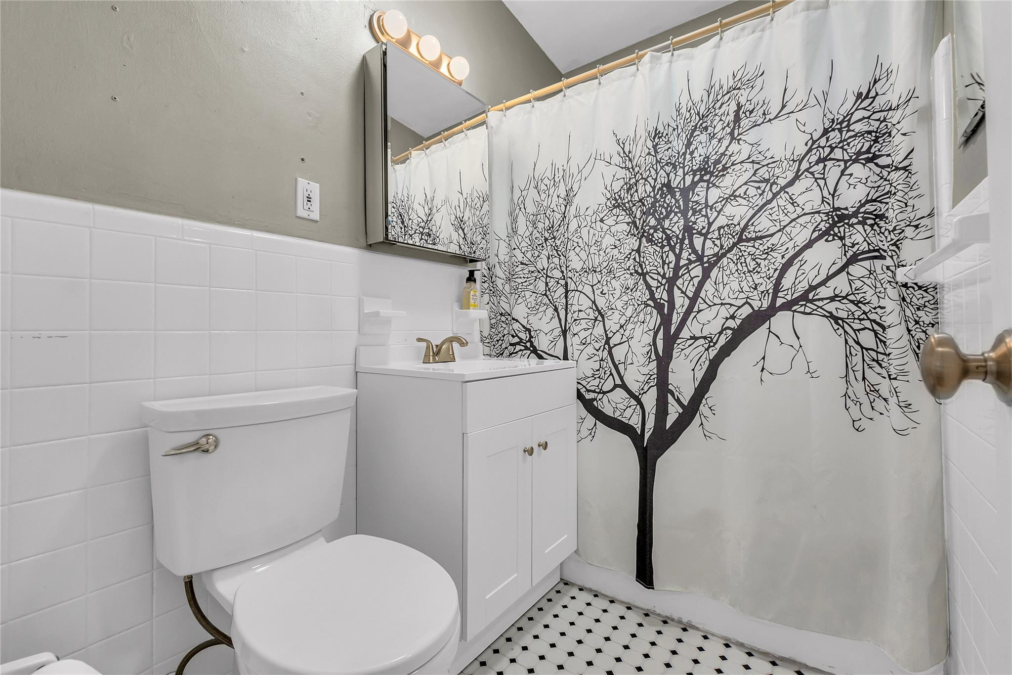 Sherwood Forest 30-28 B - Residential