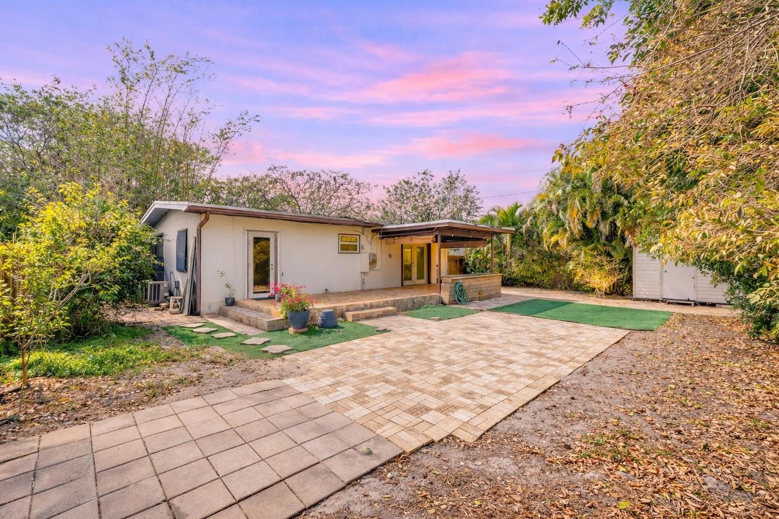 Sherwood Forest 30-28 B - Residential