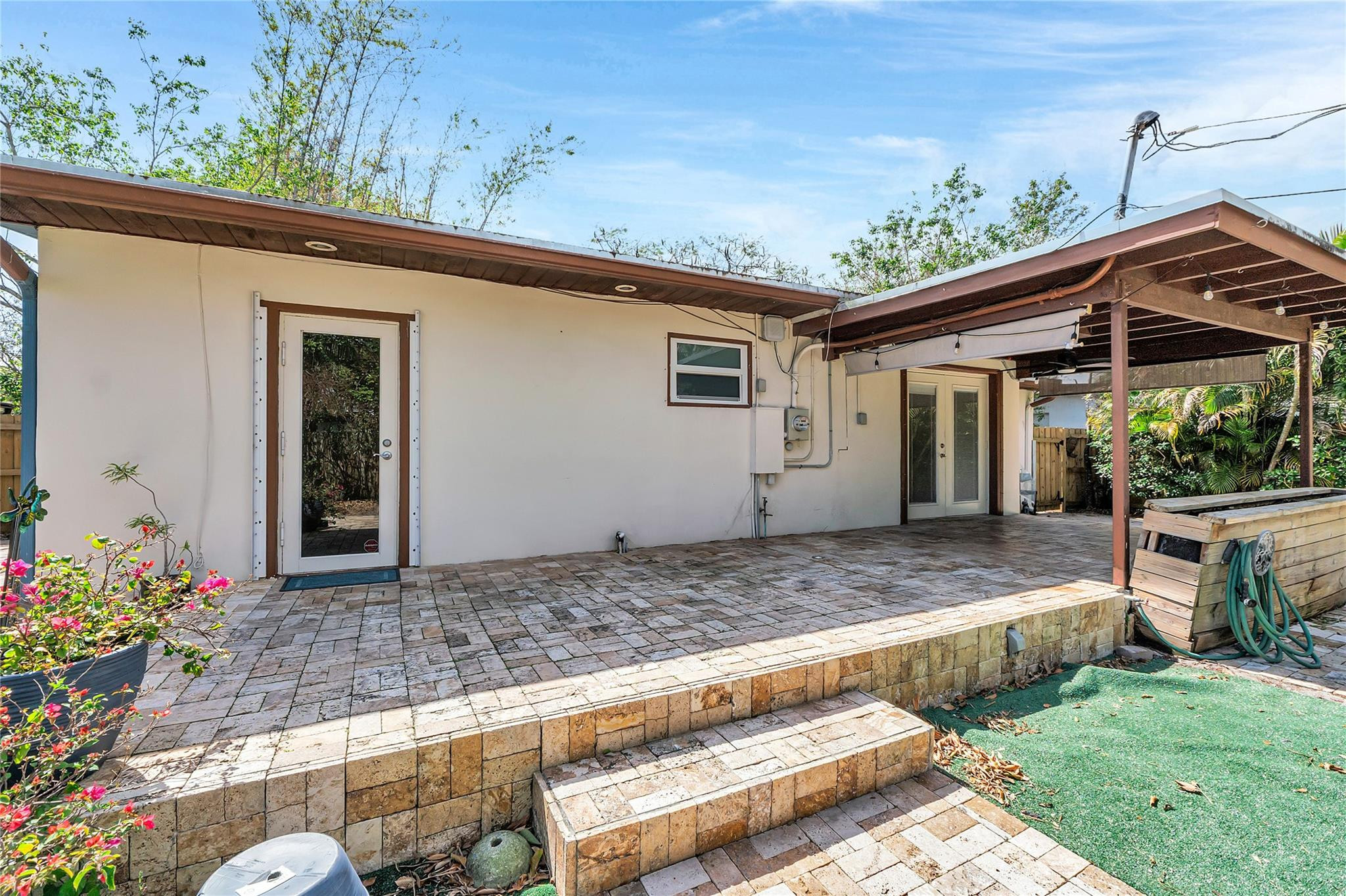 Sherwood Forest 30-28 B - Residential