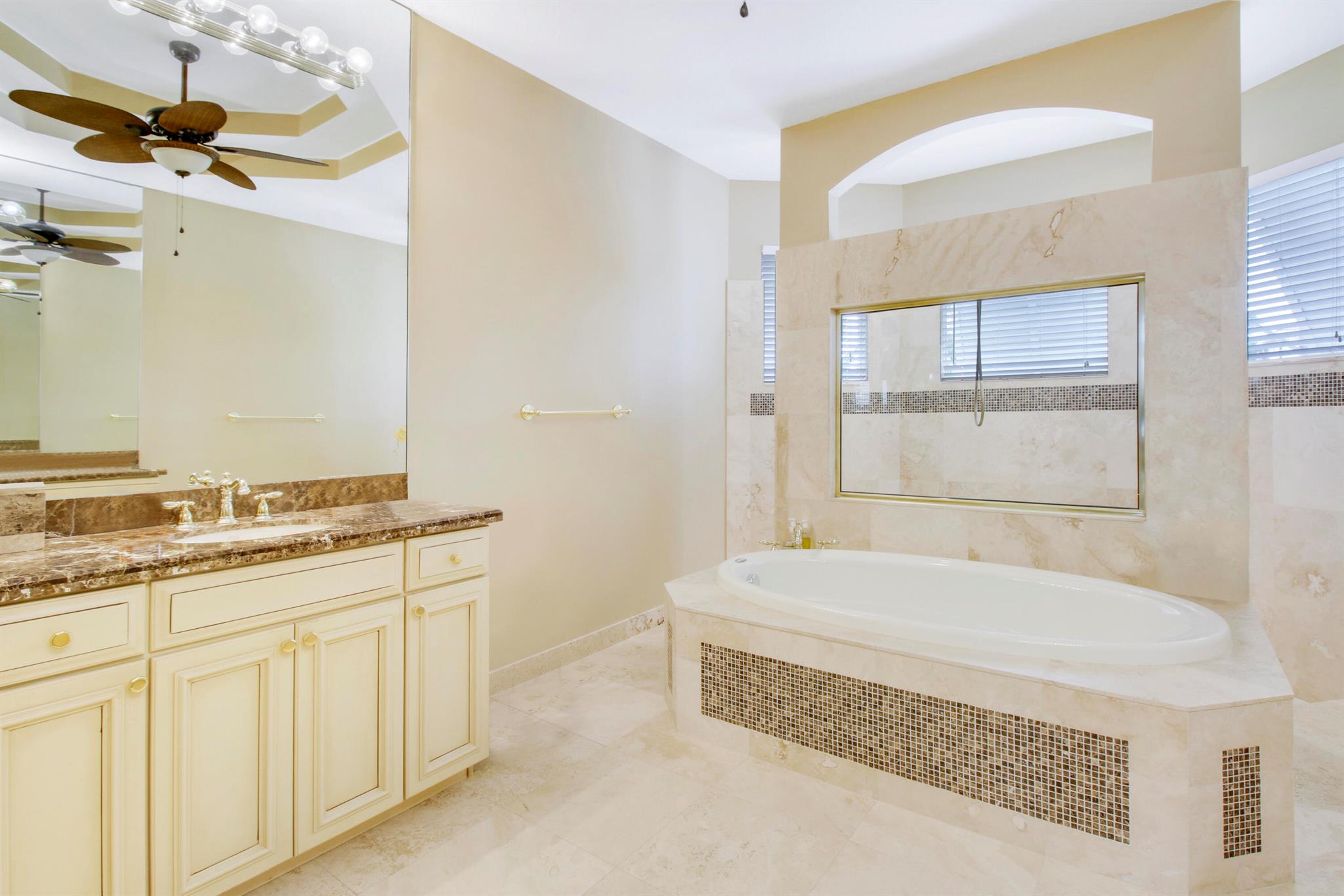 LOST RIVER COVE - Residential