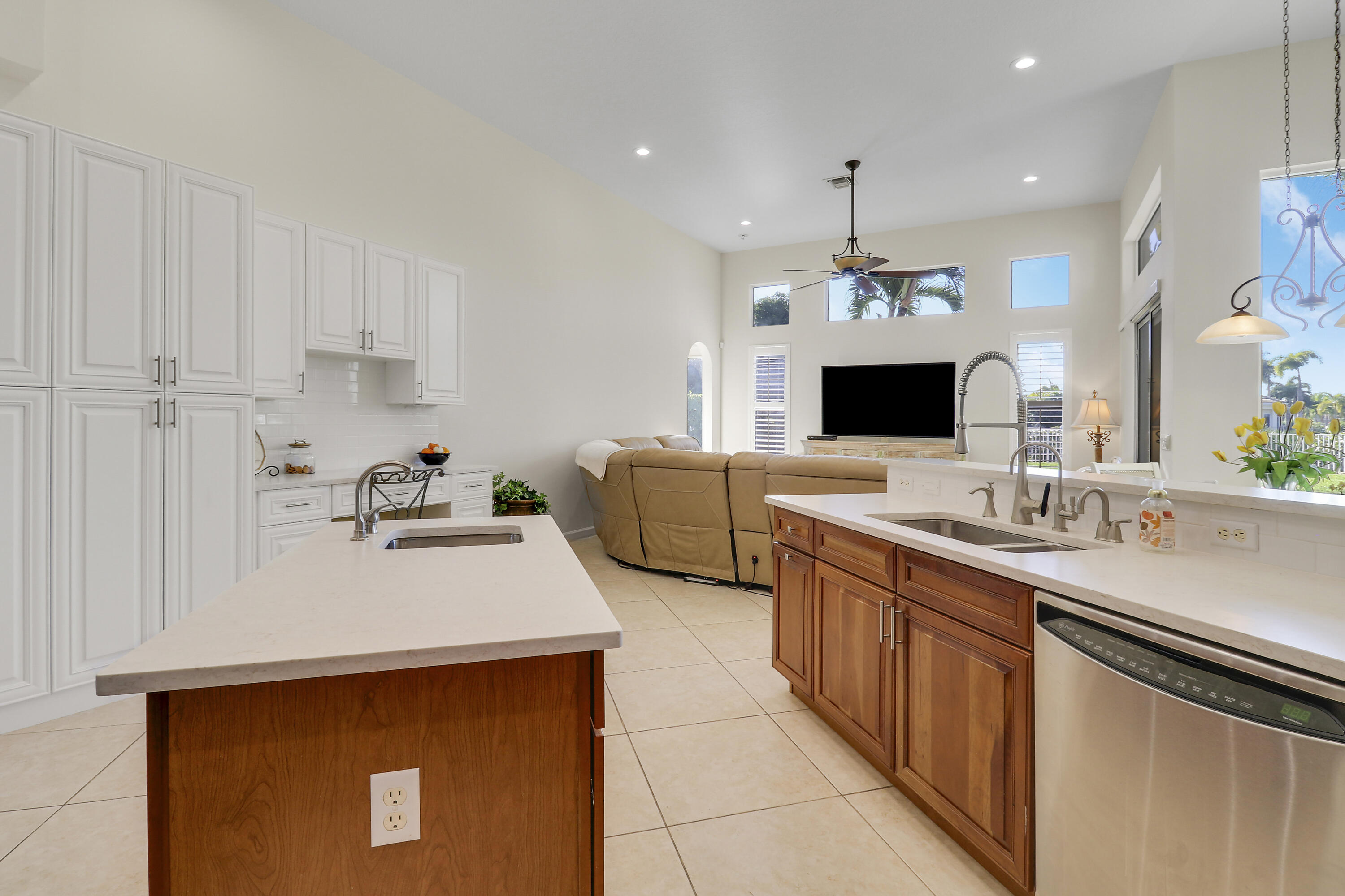 LOST RIVER COVE - Residential