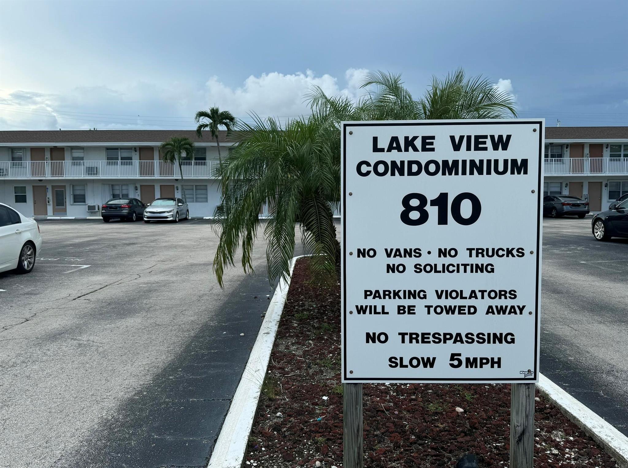 LAKE VIEW CONDO APTS - Residential