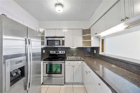 6195 Rock Island Rd Unit 504, Tamarac, FL MLS: F10498726