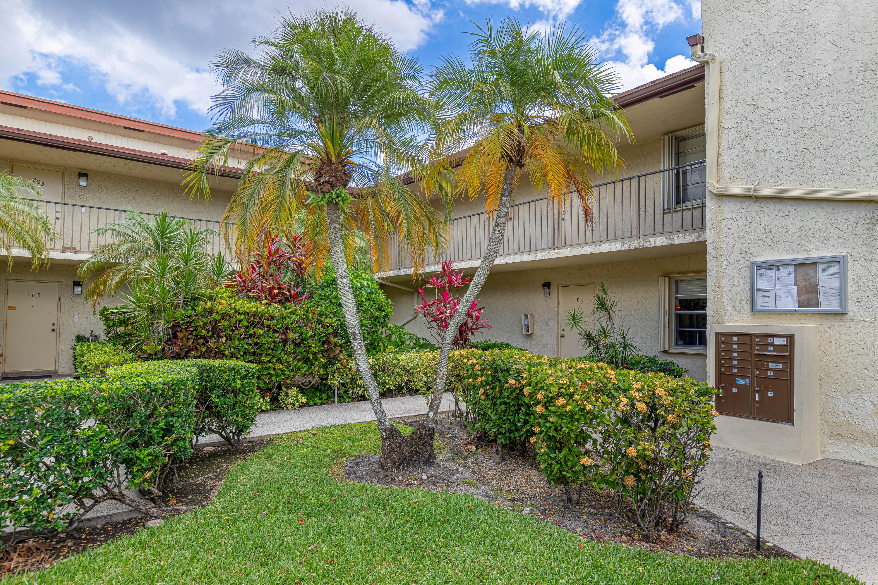CYPRESS AT WOODMONT - Residential