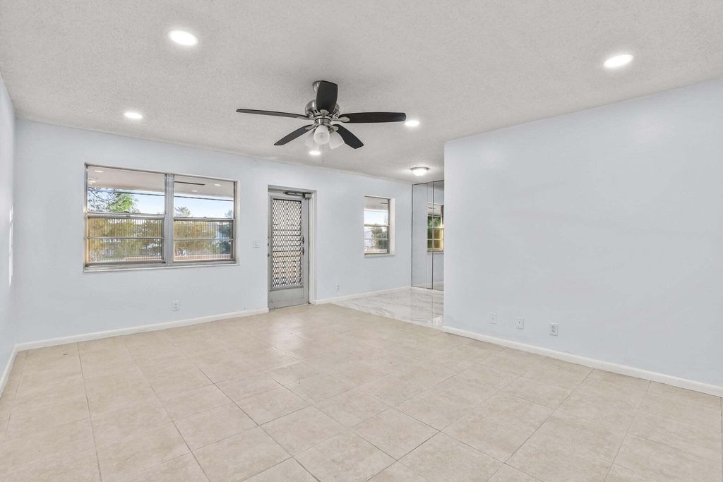 Photo of 63 Hastings D, West Palm Beach, FL 33417 (MLS # B26023666)