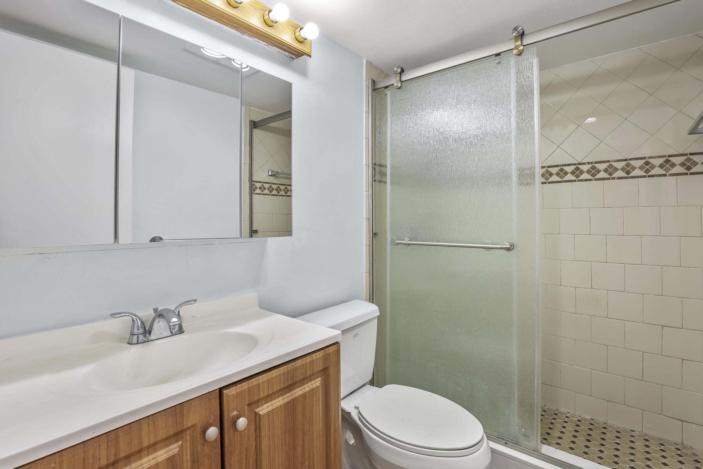 HASTINGS CONDOS - Residential