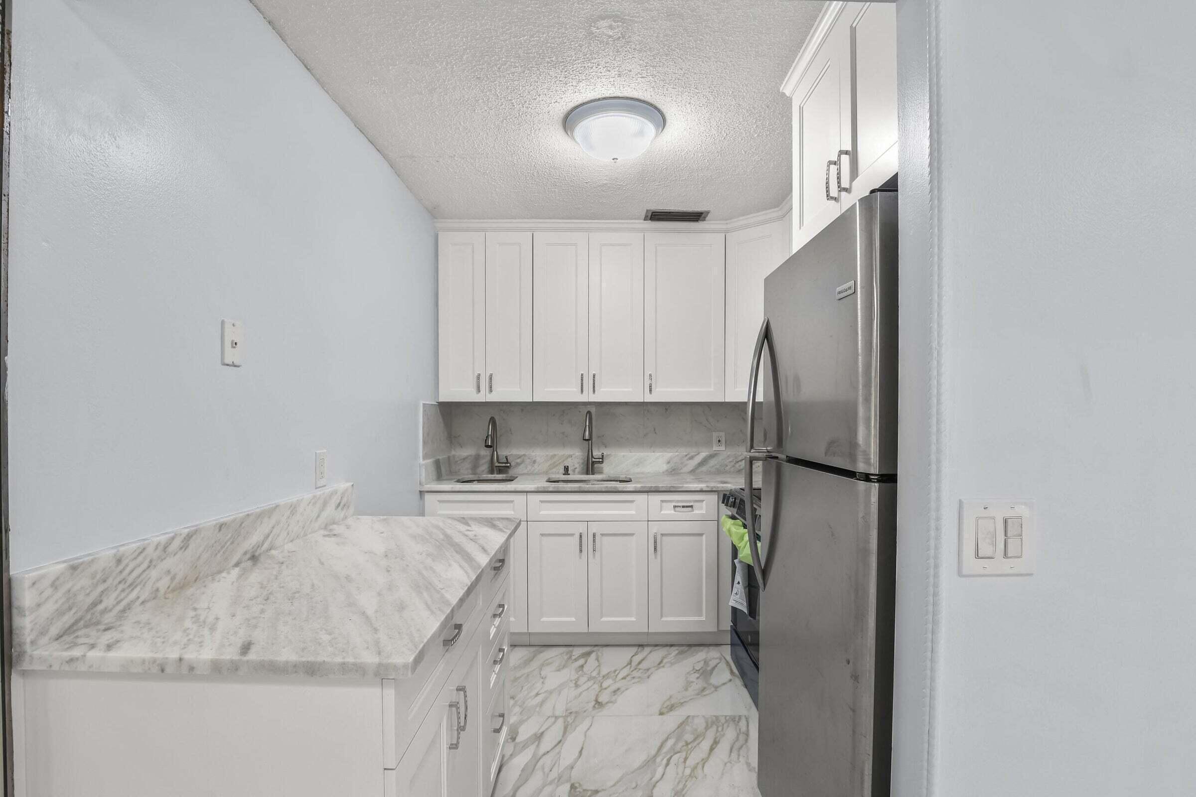 HASTINGS CONDOS - Residential