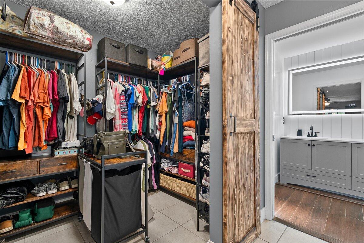 Acreage & Unrec - Residential