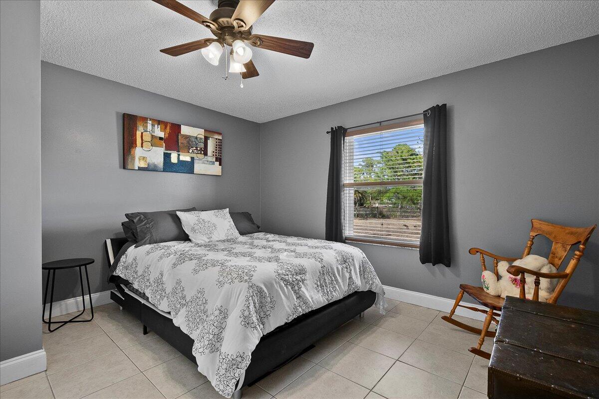 Acreage & Unrec - Residential