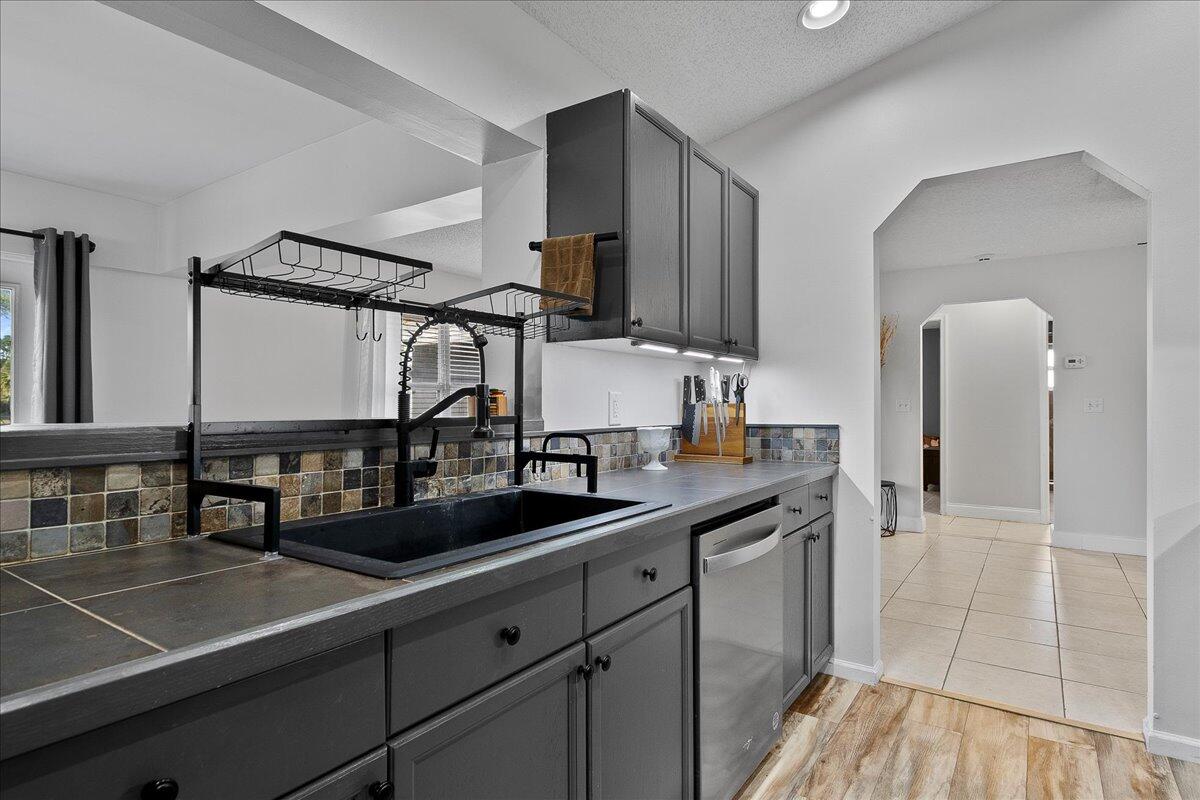 Acreage & Unrec - Residential