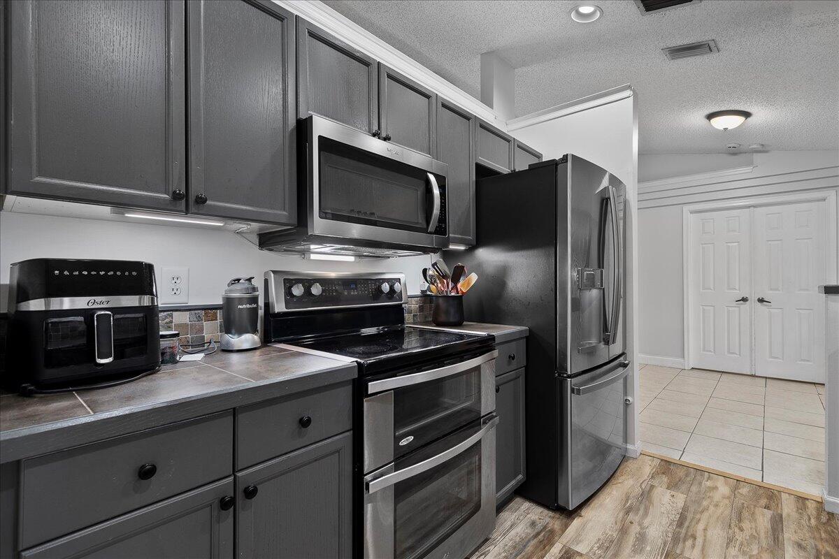 Acreage & Unrec - Residential