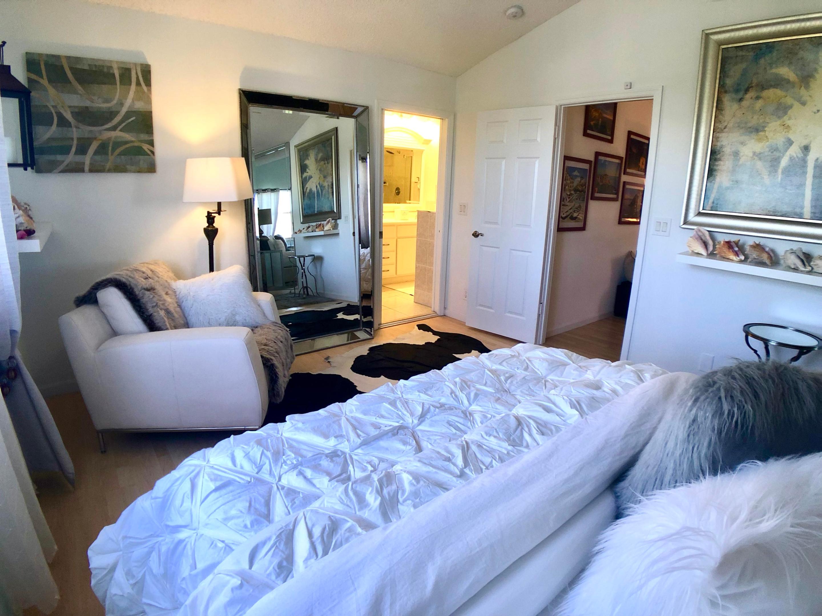 HOLIDAY SPRINGS EAST - Residential