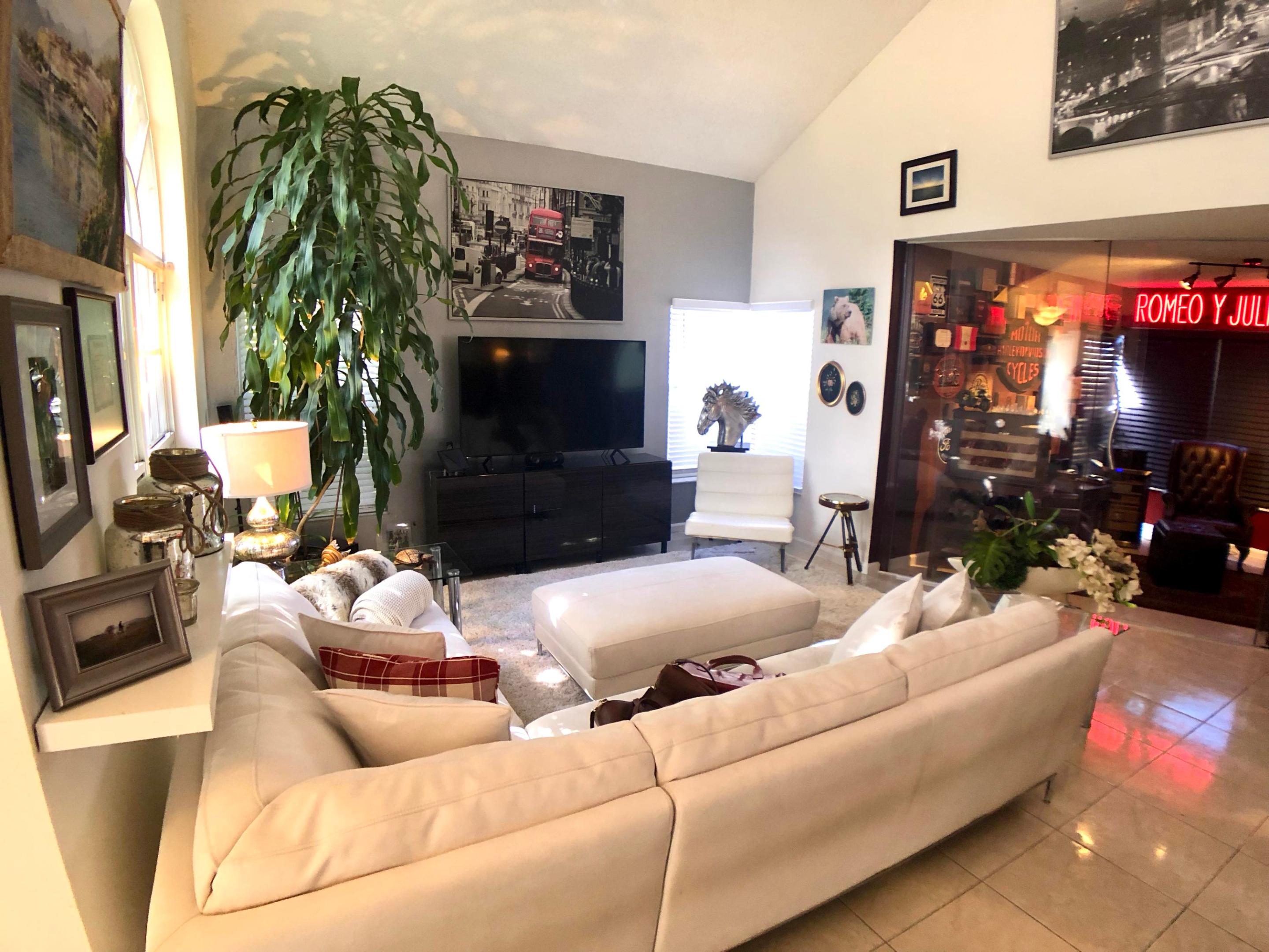 HOLIDAY SPRINGS EAST - Residential