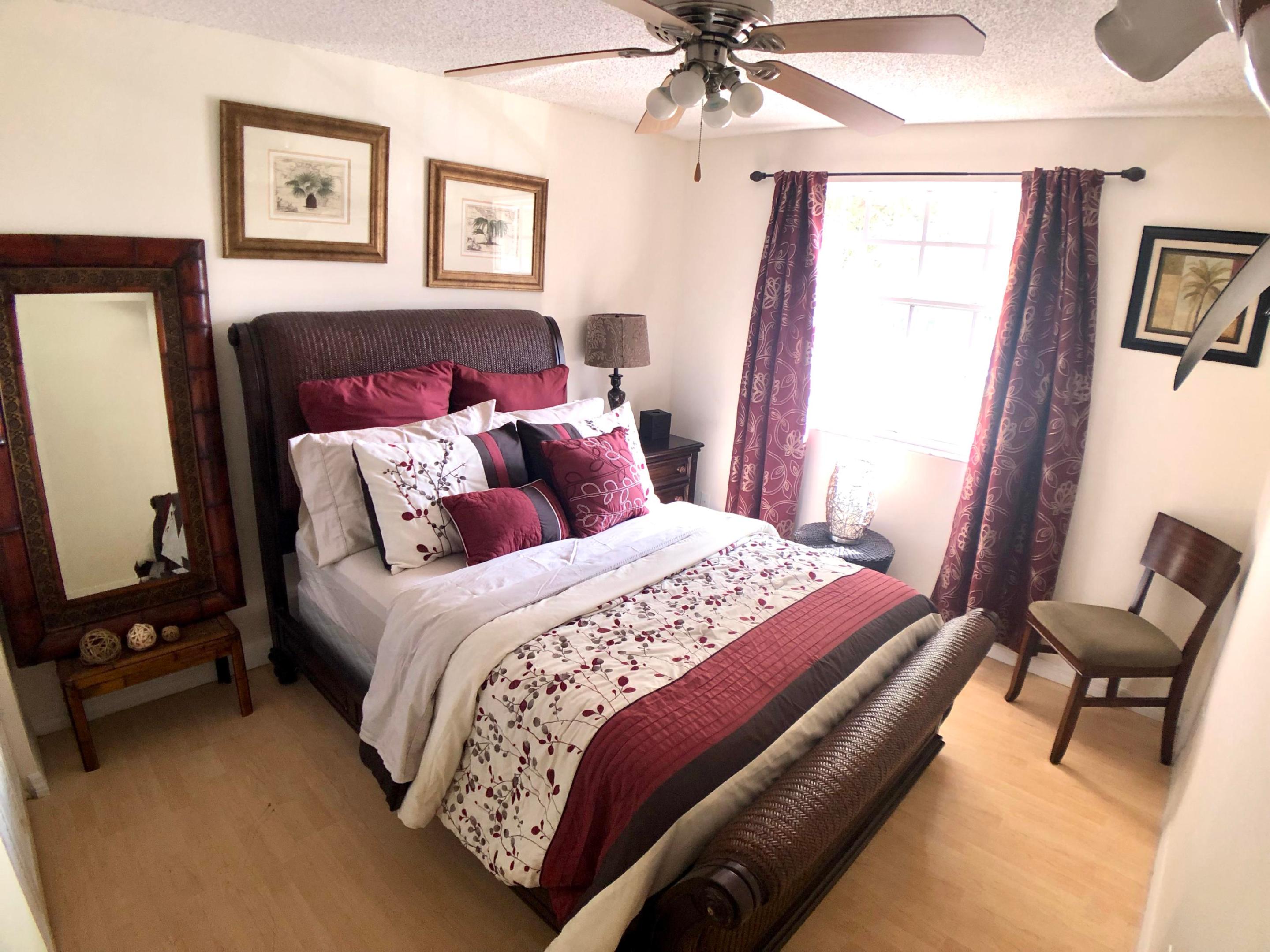 HOLIDAY SPRINGS EAST - Residential