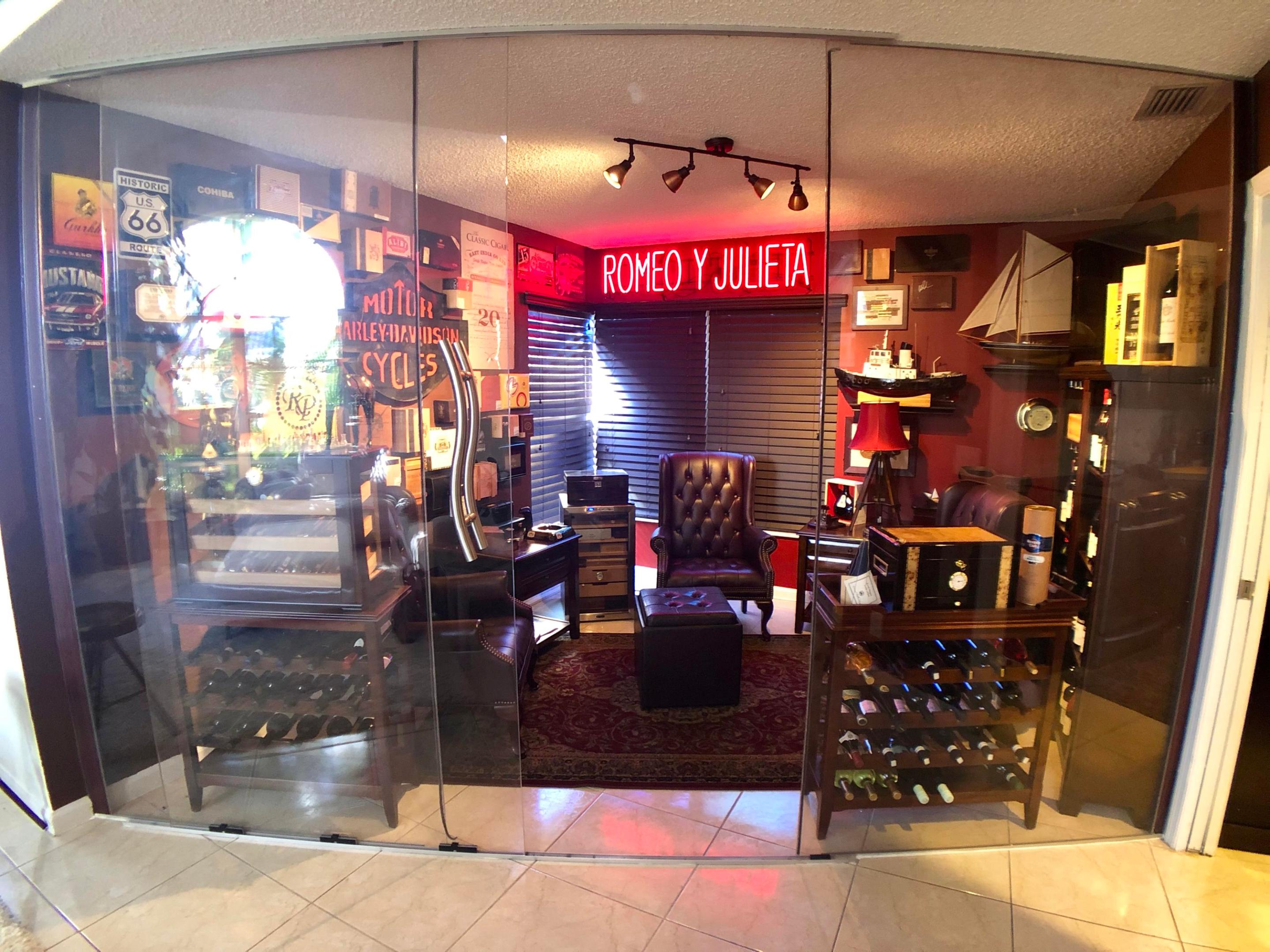 HOLIDAY SPRINGS EAST - Residential