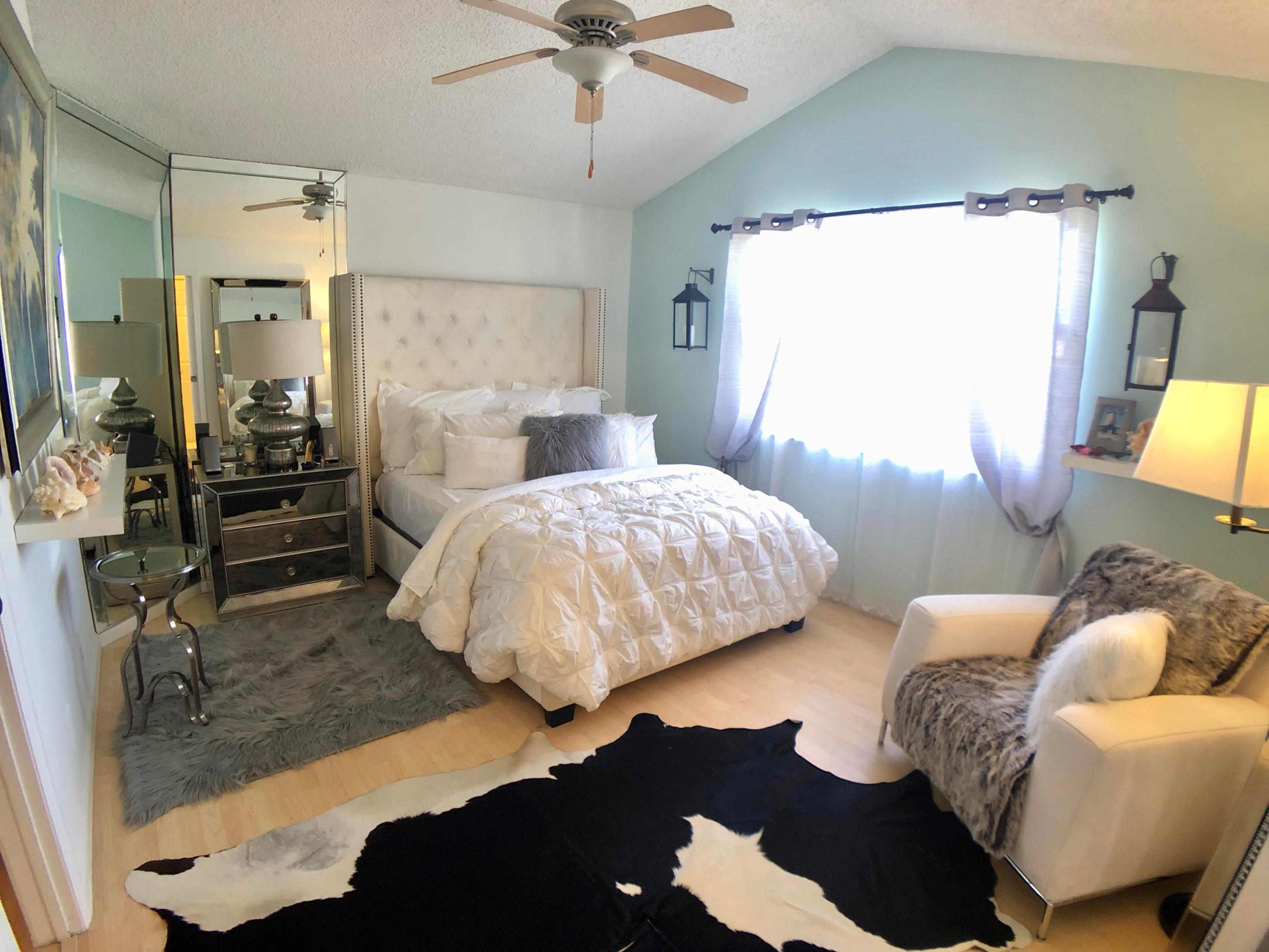 HOLIDAY SPRINGS EAST - Residential