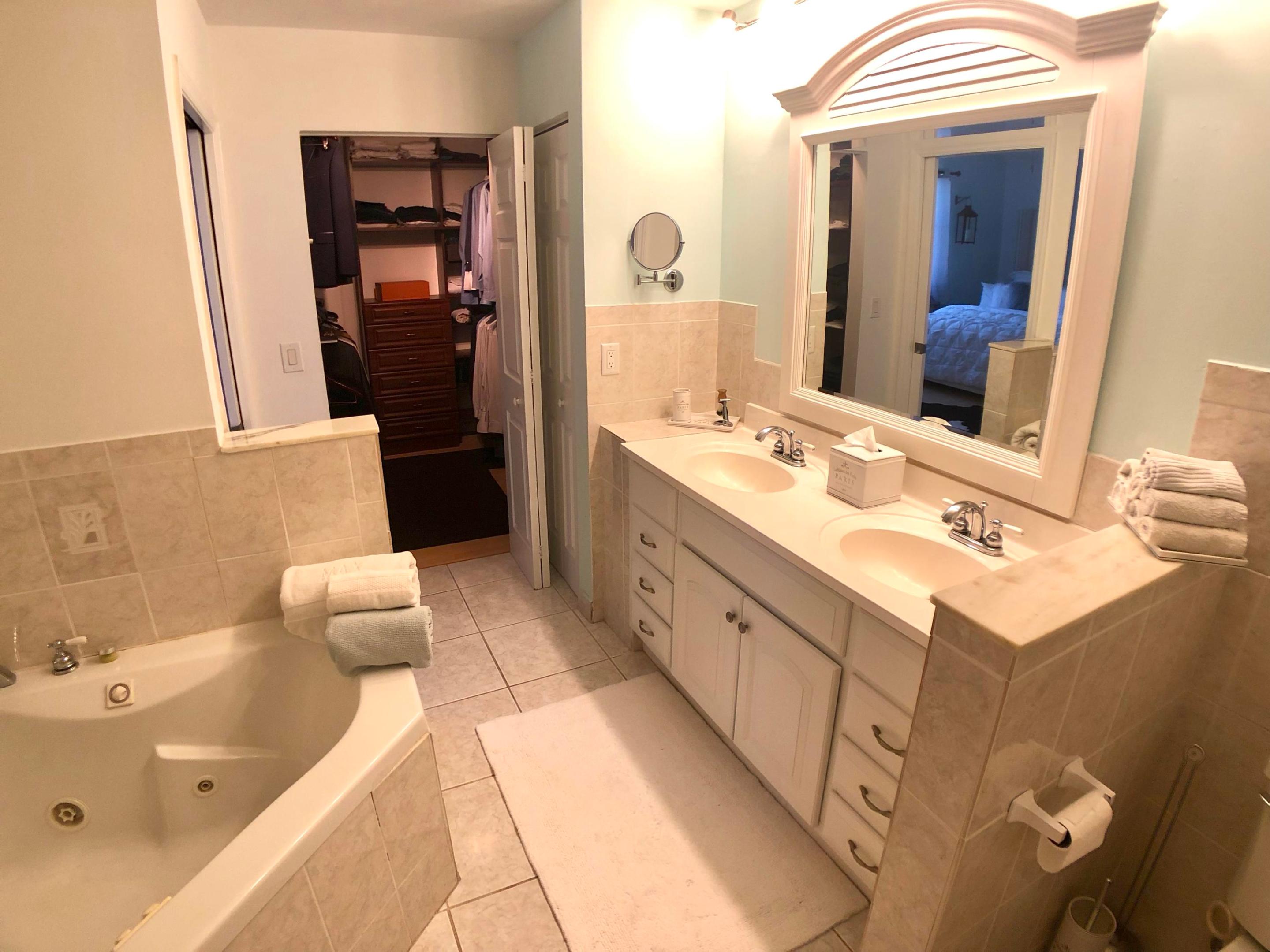 HOLIDAY SPRINGS EAST - Residential