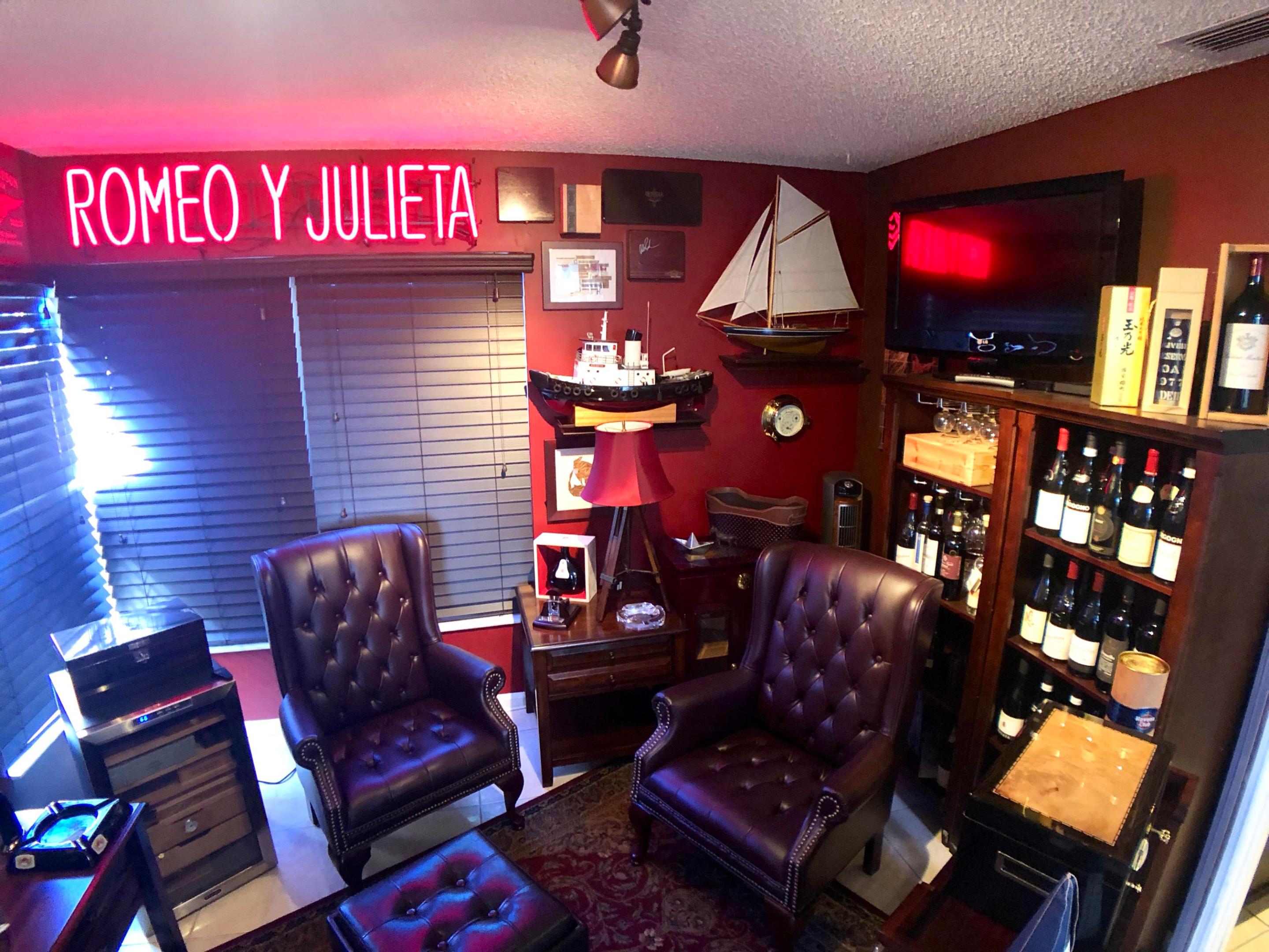 HOLIDAY SPRINGS EAST - Residential