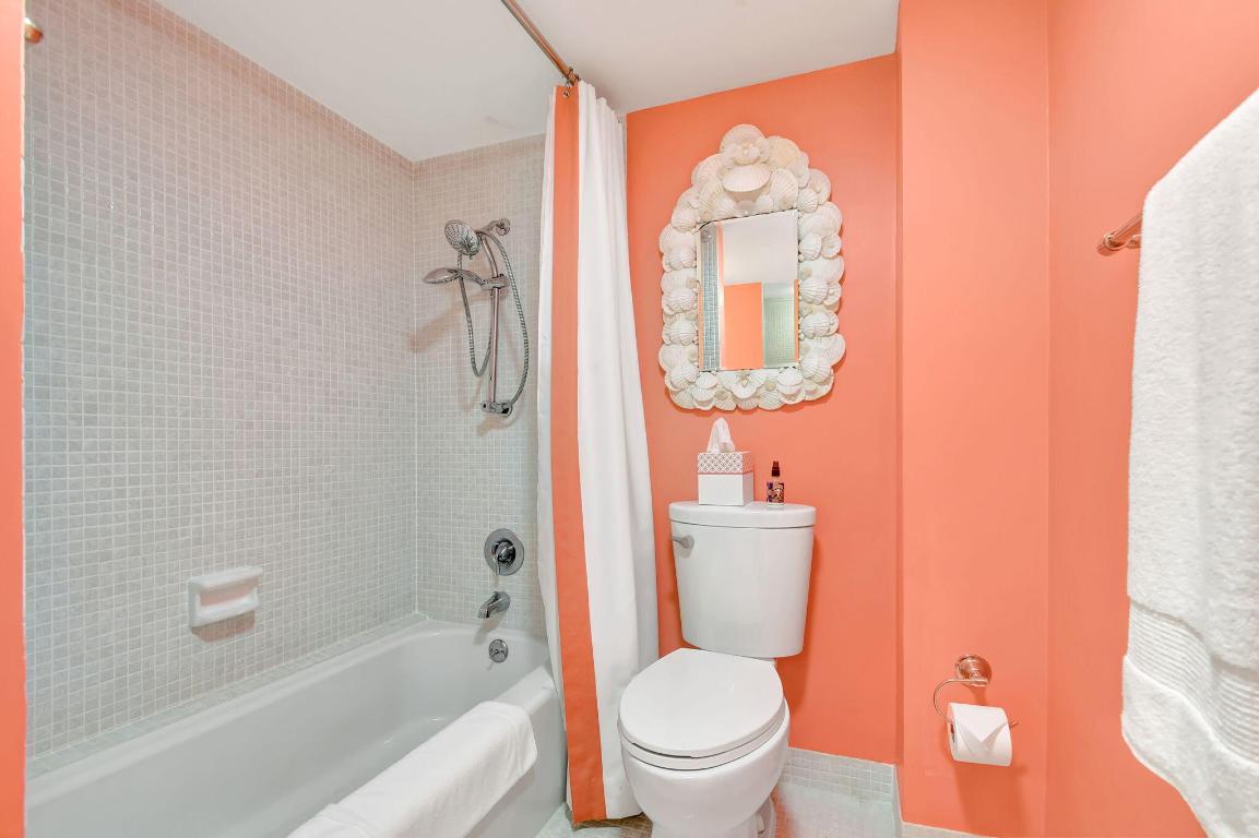 EASTPOINTE CONDO - Residential