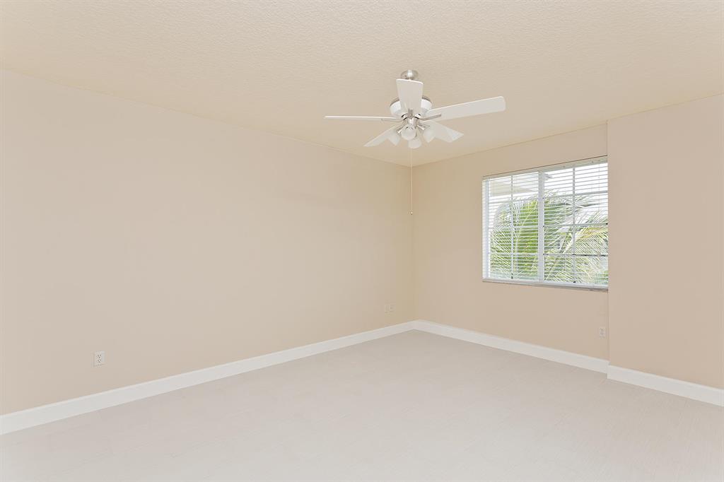 PINEAPPLE GROVE VILLAGE CONDO - Residential