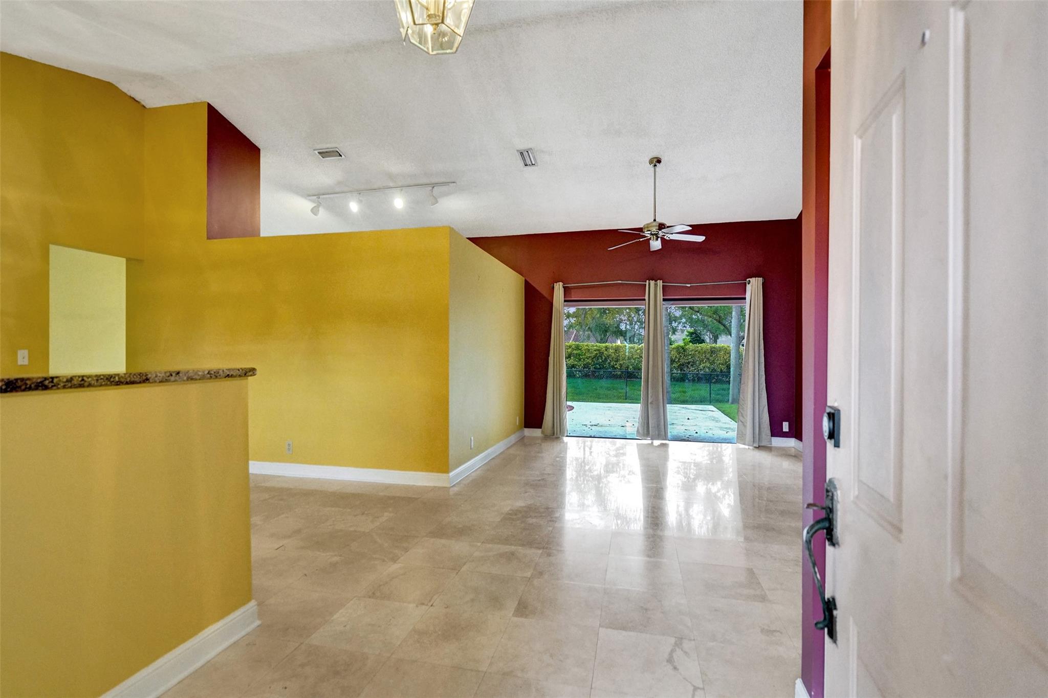 411 NW 197th Ave