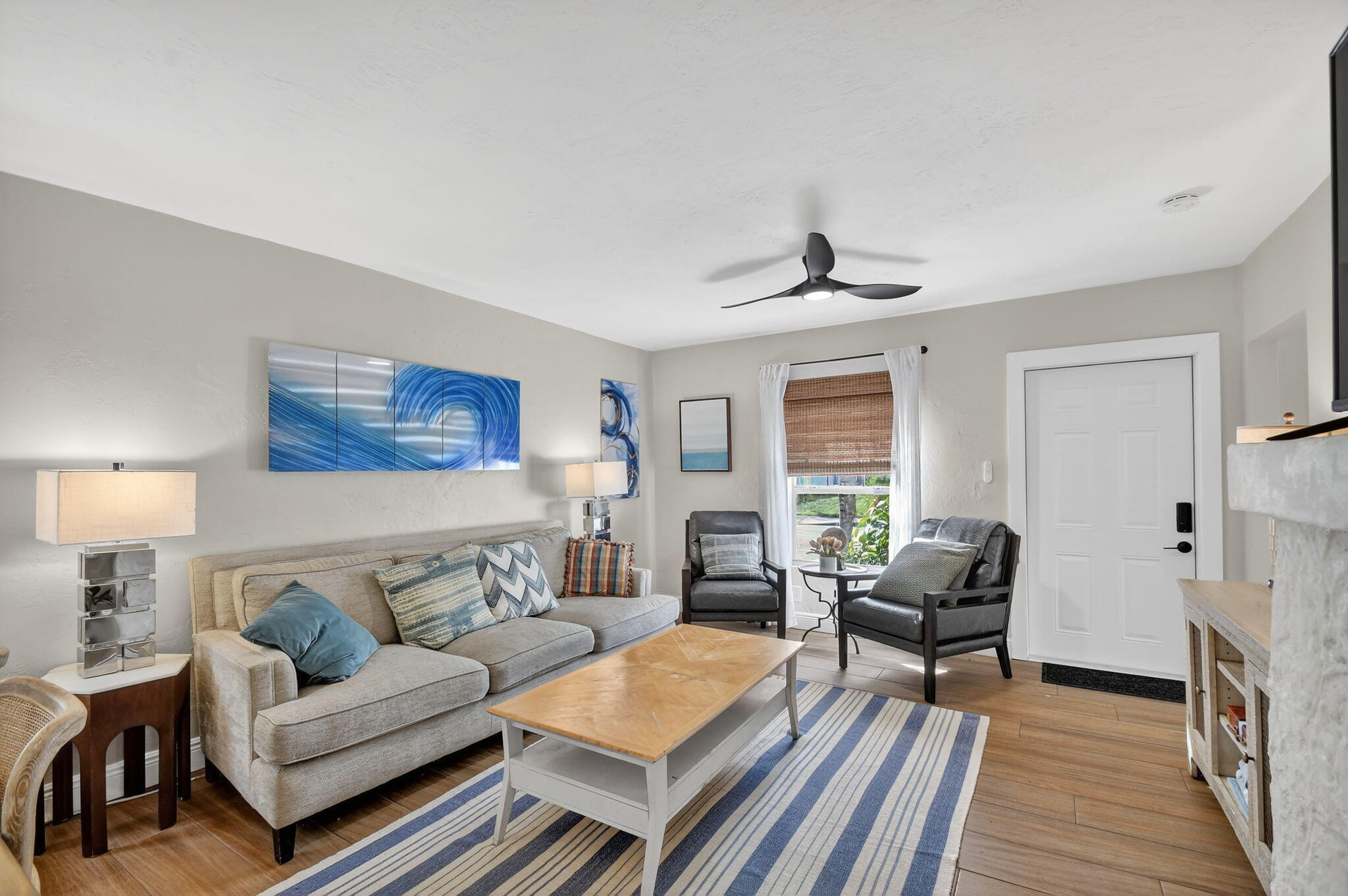 LAKE WORTH TOWN OF - Residential Lease