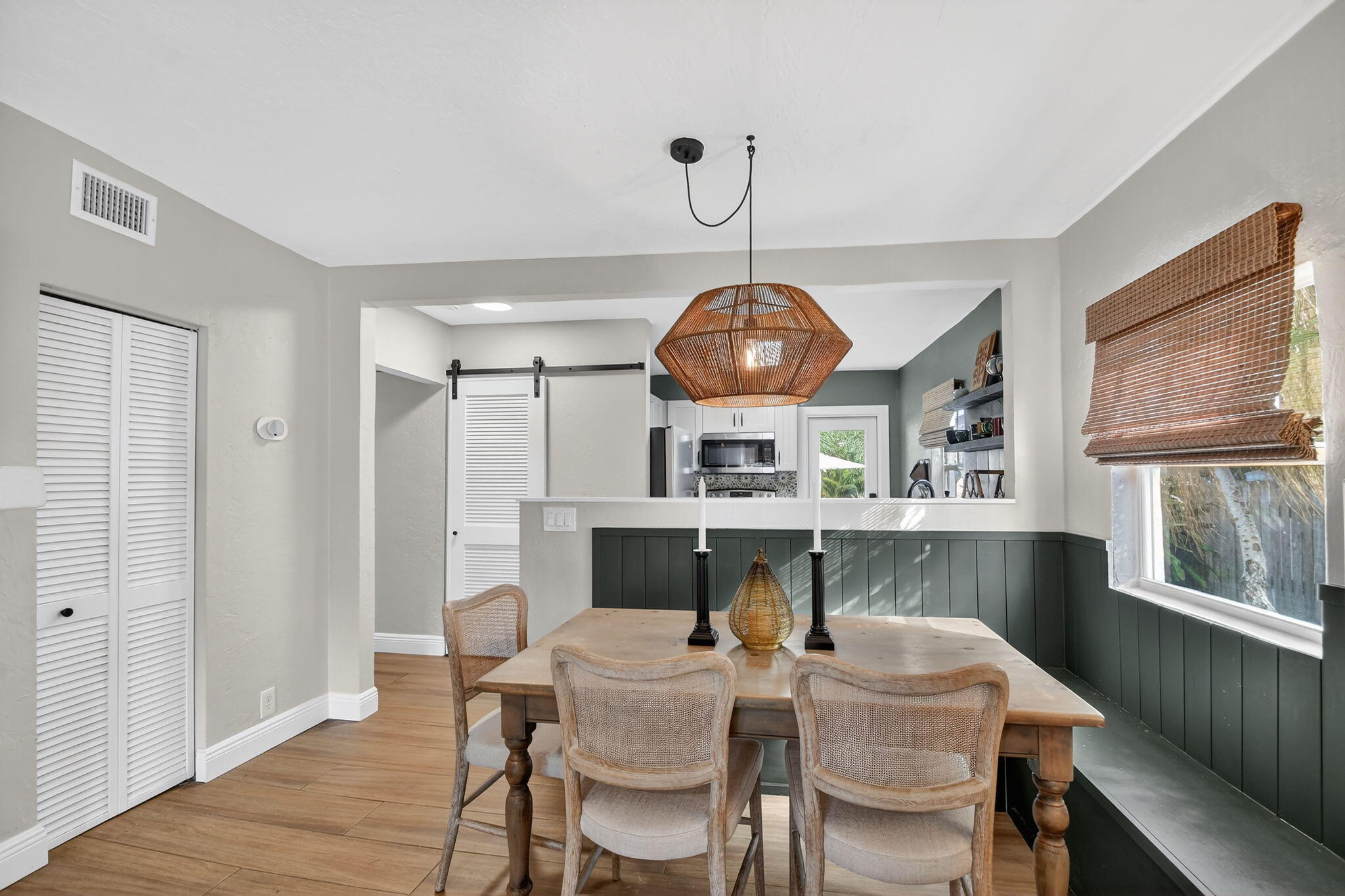 LAKE WORTH TOWN OF - Residential Lease