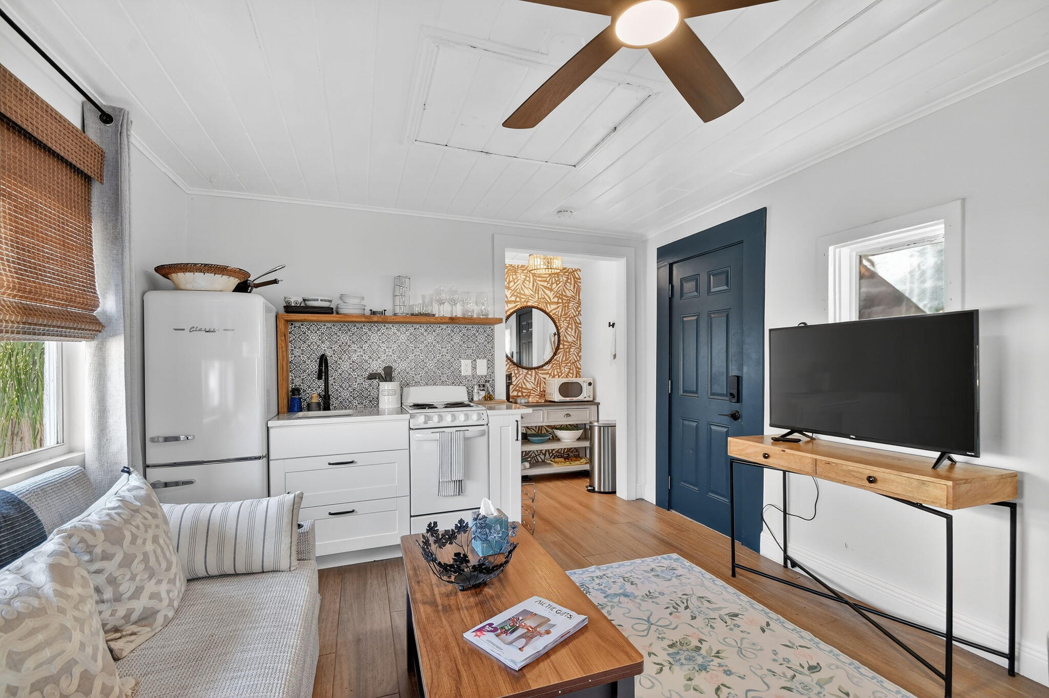 LAKE WORTH TOWN OF - Residential Lease