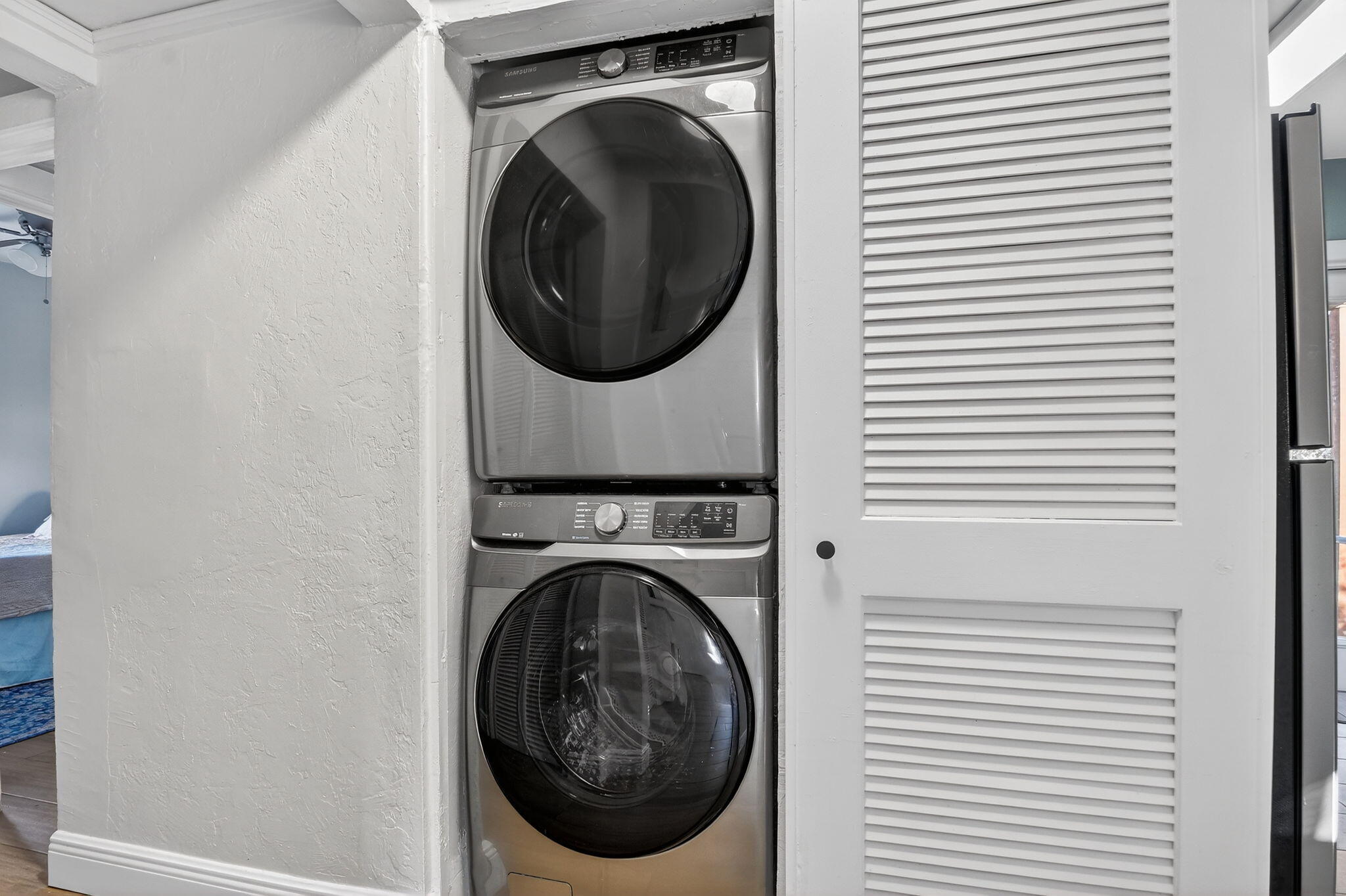 LAKE WORTH TOWN OF - Residential Lease