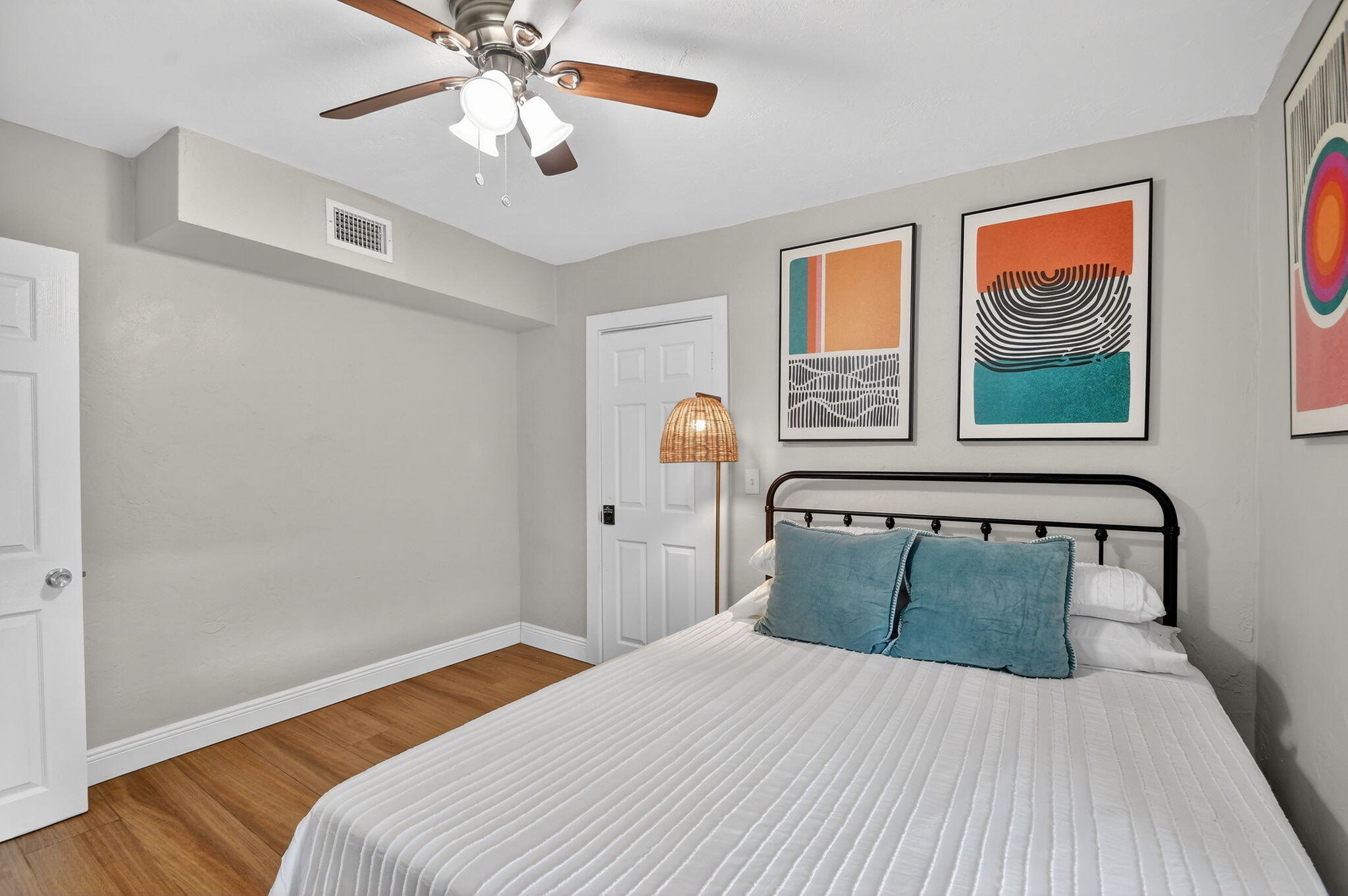 LAKE WORTH TOWN OF - Residential Lease