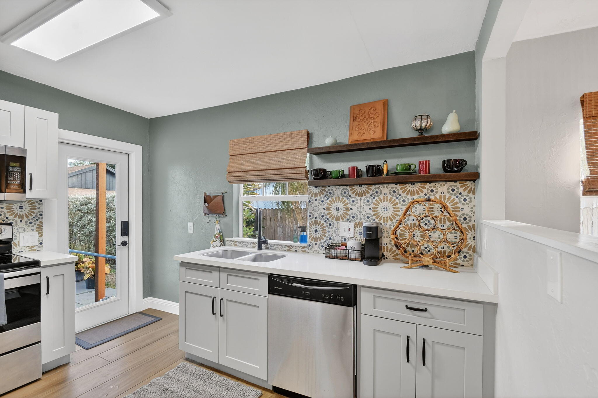 LAKE WORTH TOWN OF - Residential Lease