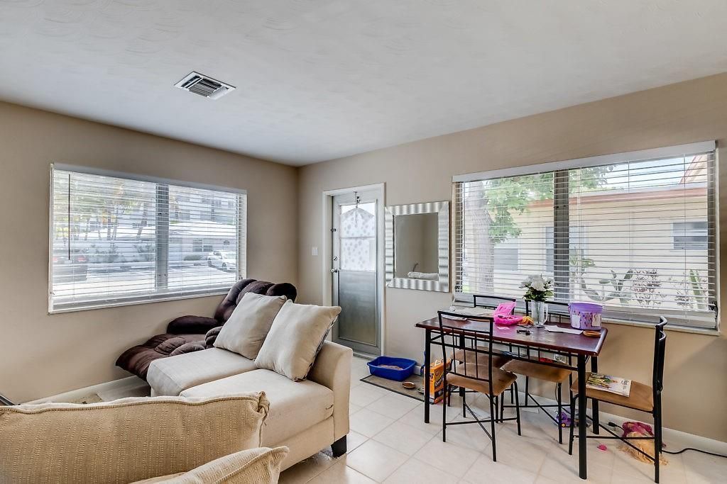 Photo of 1037 N Victoria Park Road #1, Fort Lauderdale, FL 33304 (MLS # R11102532)