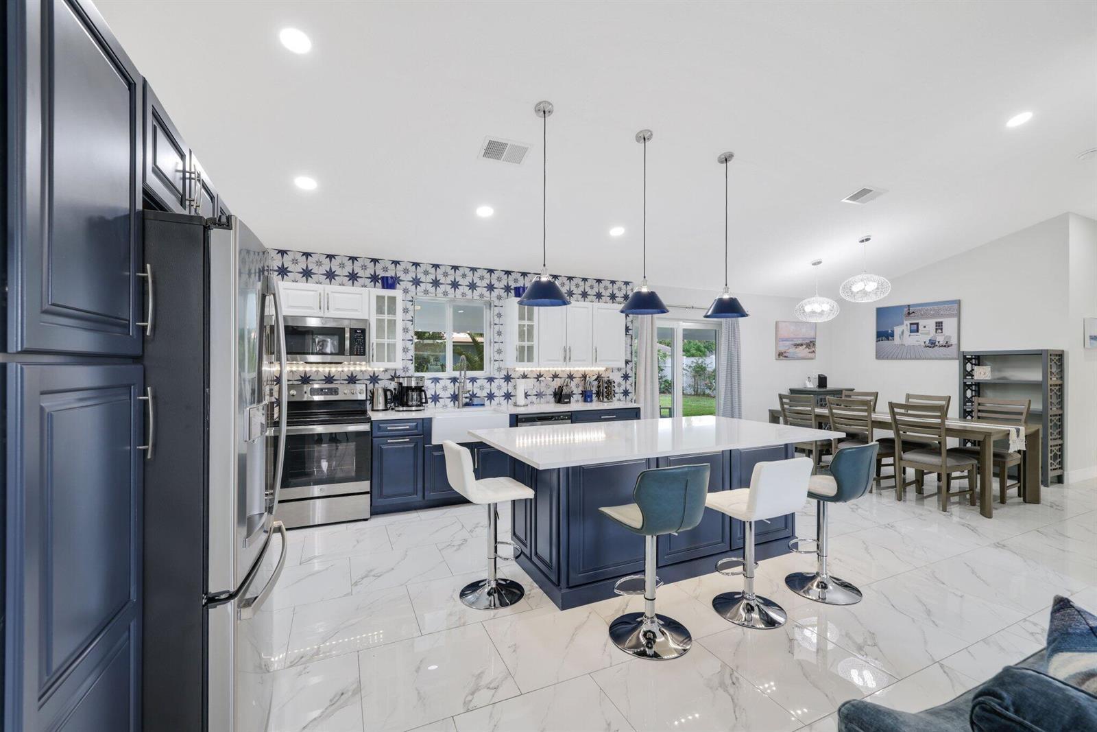 F R HUMPHRIES VILLA - Residential