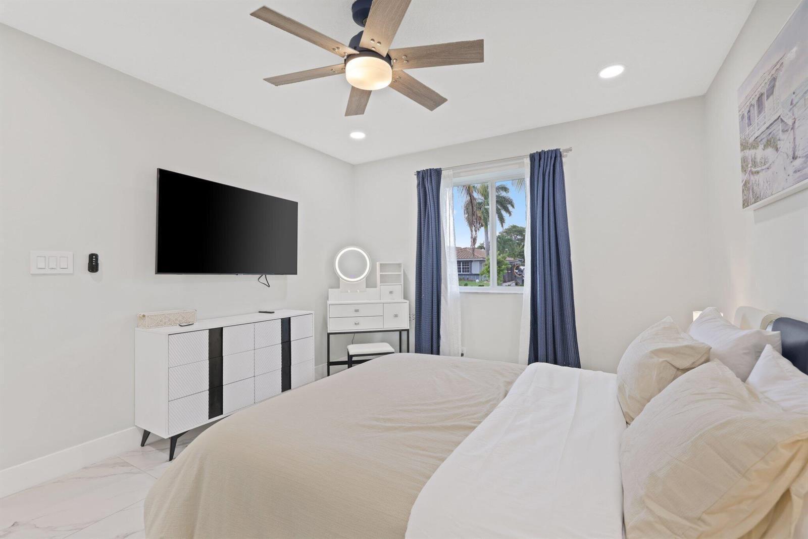 F R HUMPHRIES VILLA - Residential