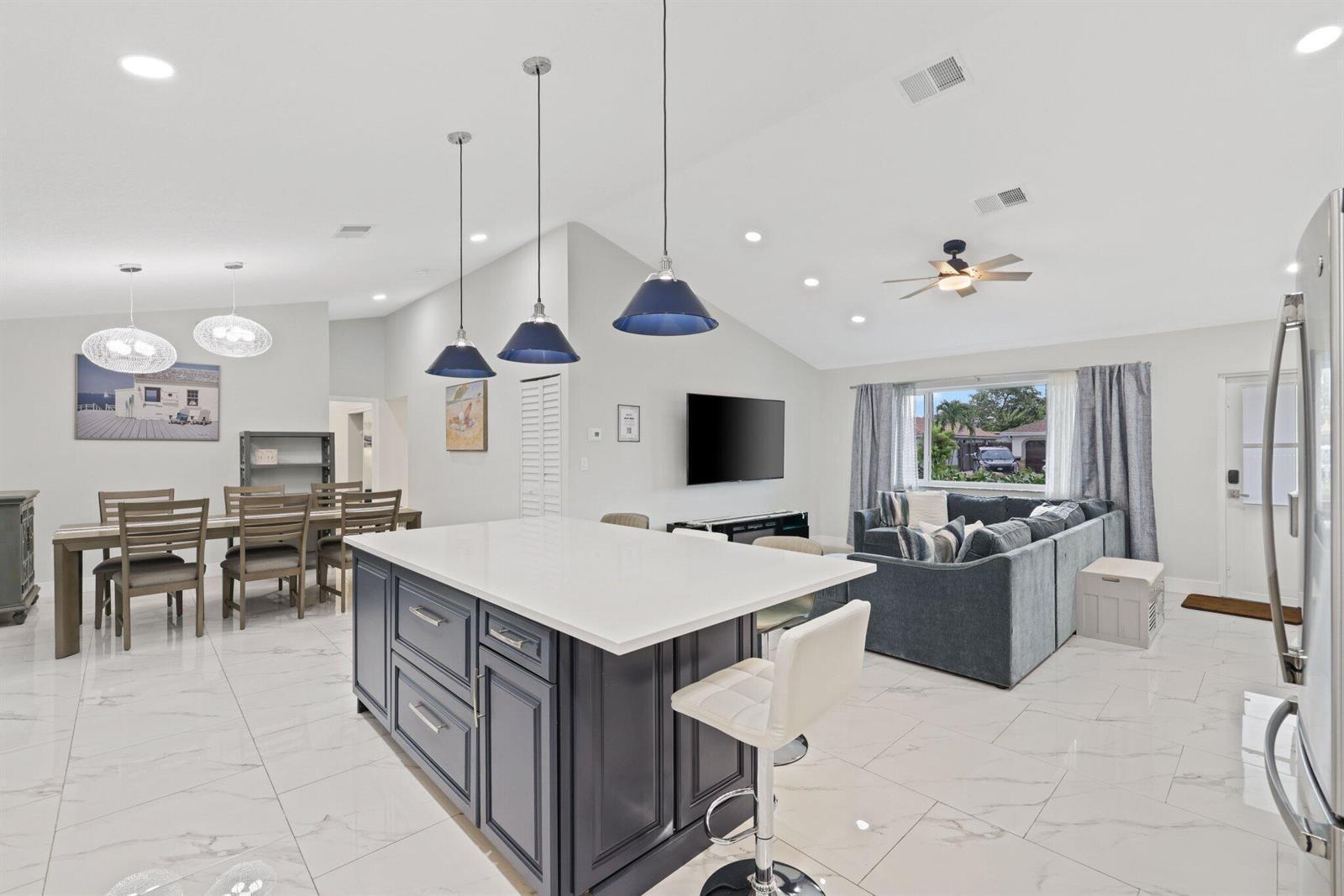 F R HUMPHRIES VILLA - Residential