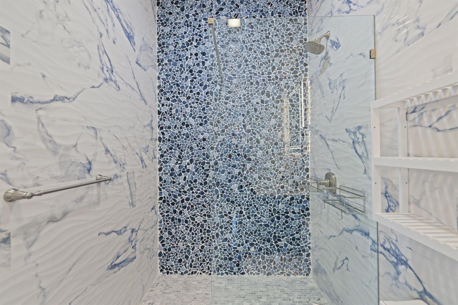 F R HUMPHRIES VILLA - Residential