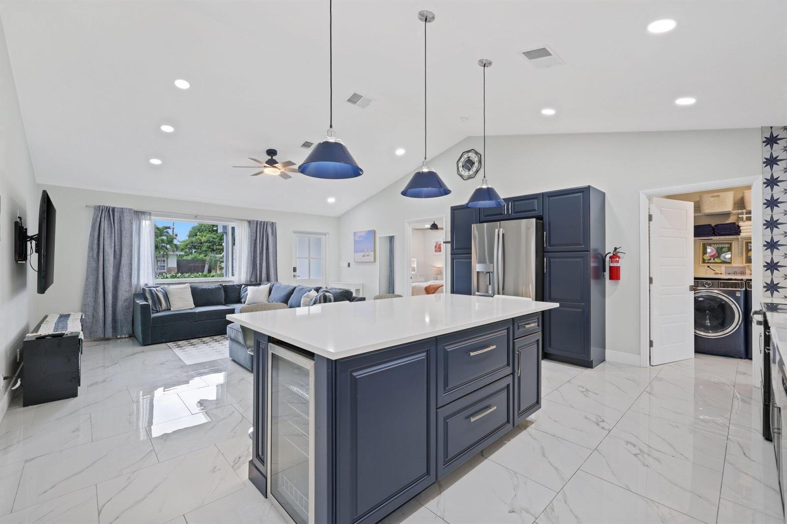 F R HUMPHRIES VILLA - Residential